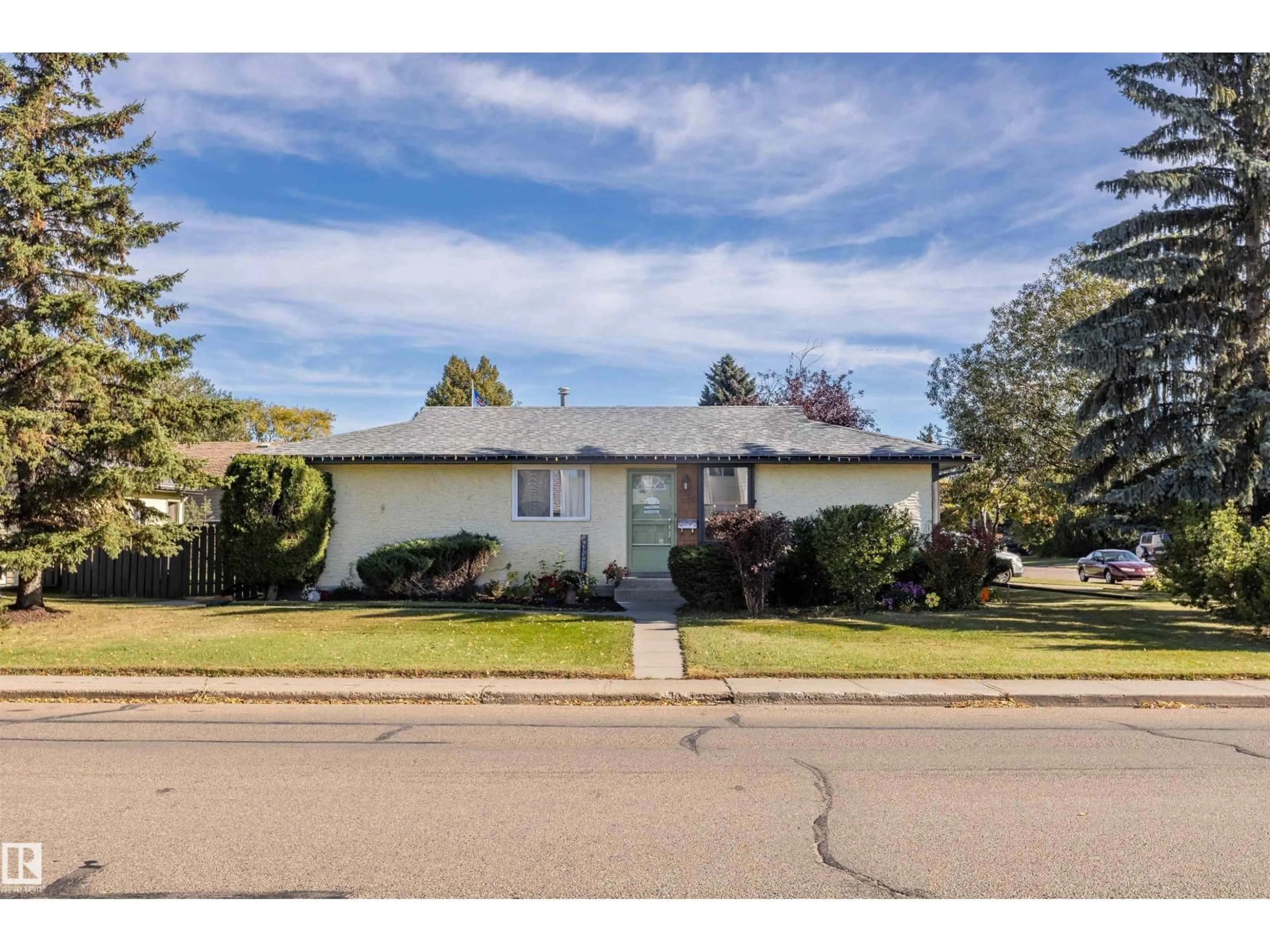 Unknown for 9012 99, Morinville Alberta T8R1K4