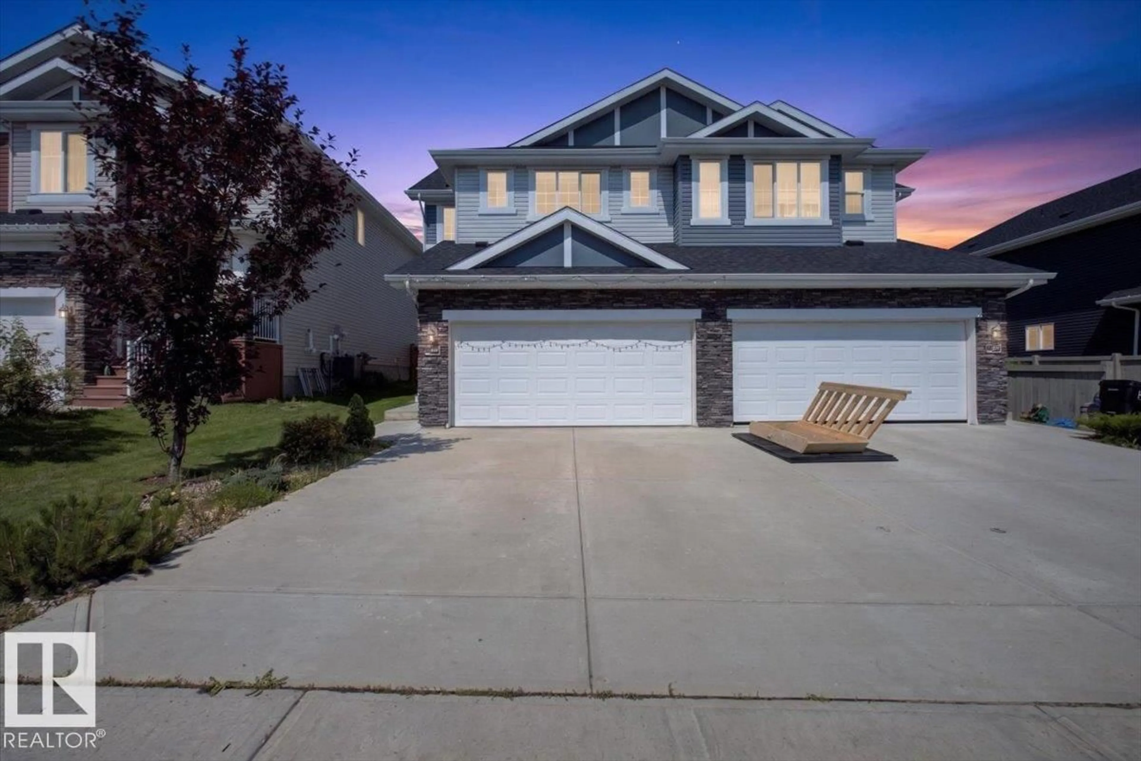 Home with vinyl exterior material, street for 3885 ROBINS CR, Edmonton Alberta T5S0M8