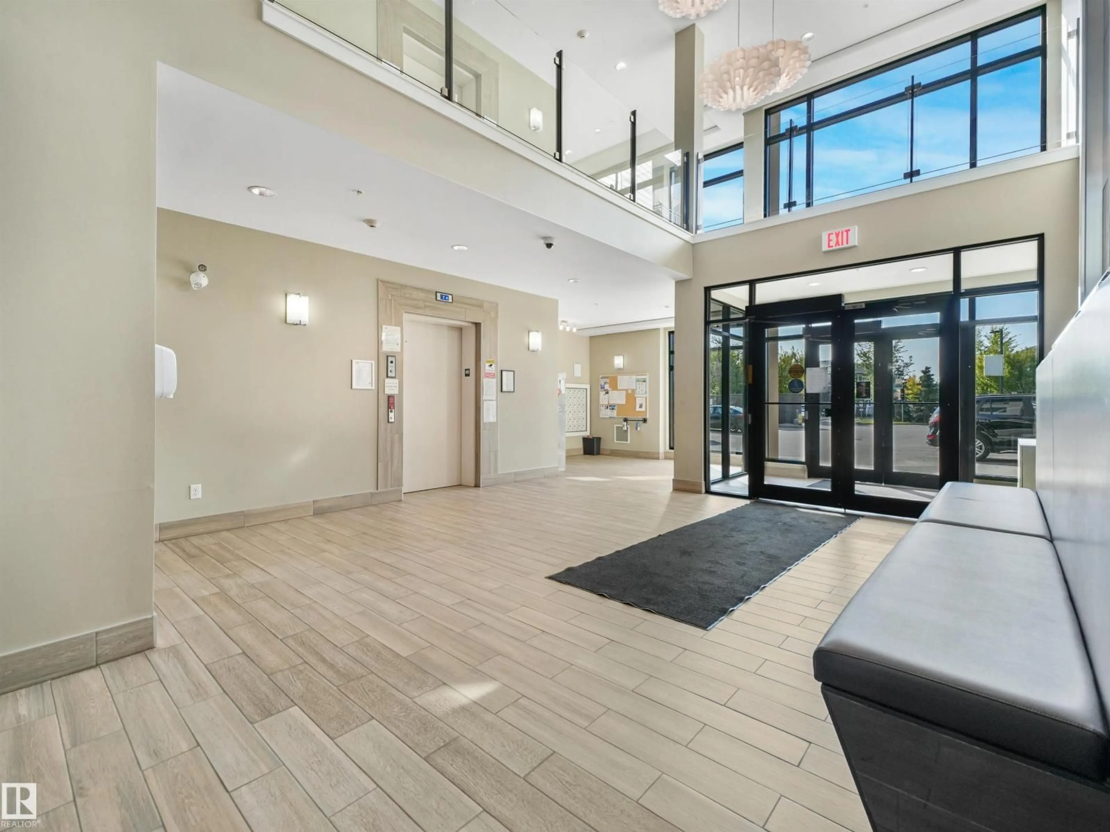 Indoor foyer for #427 - 1008 ROSENTHAL BV, Edmonton Alberta T5T7J4
