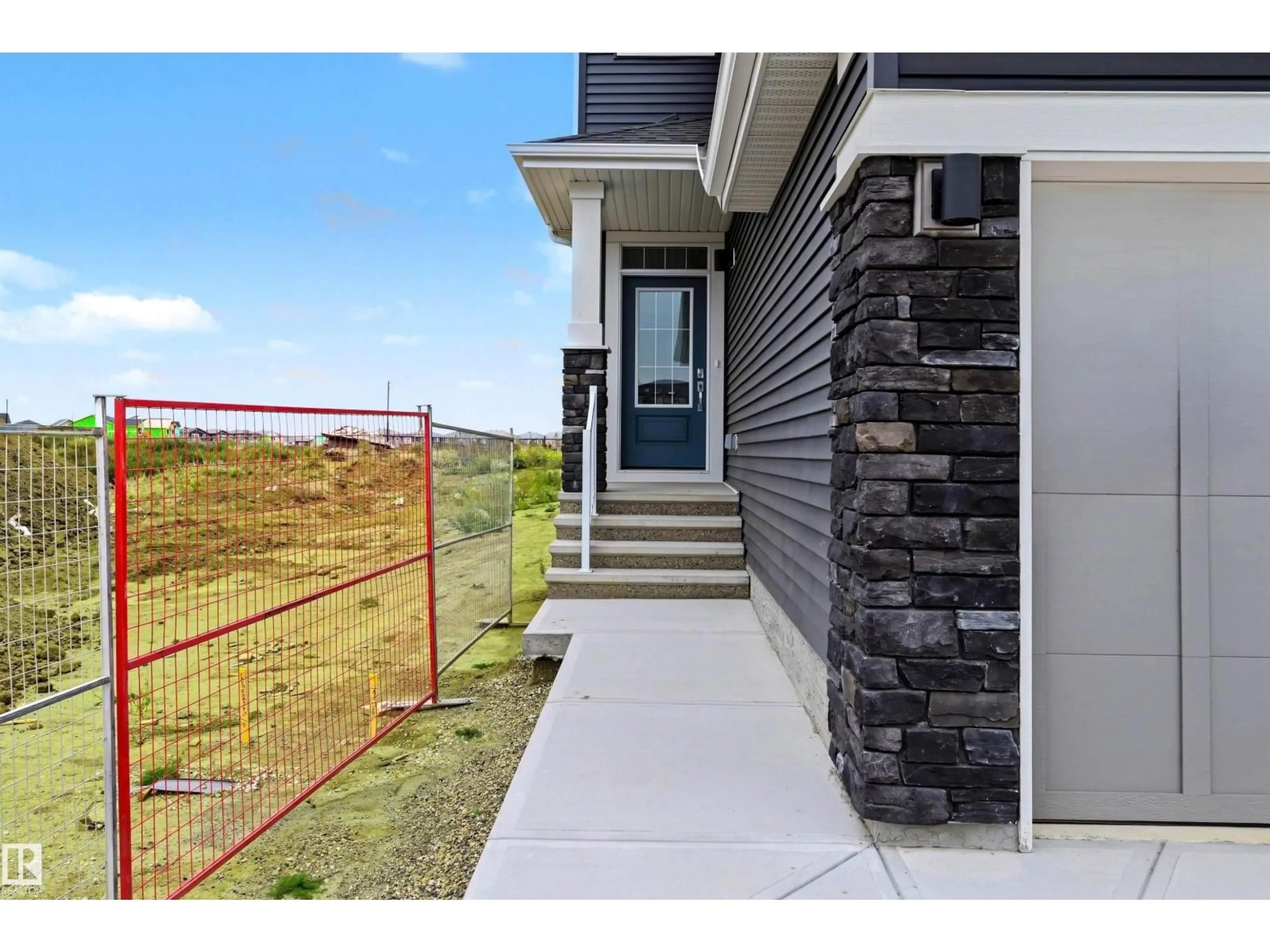 Unknown for NW - 8419 226 ST, Edmonton Alberta T5T7G7