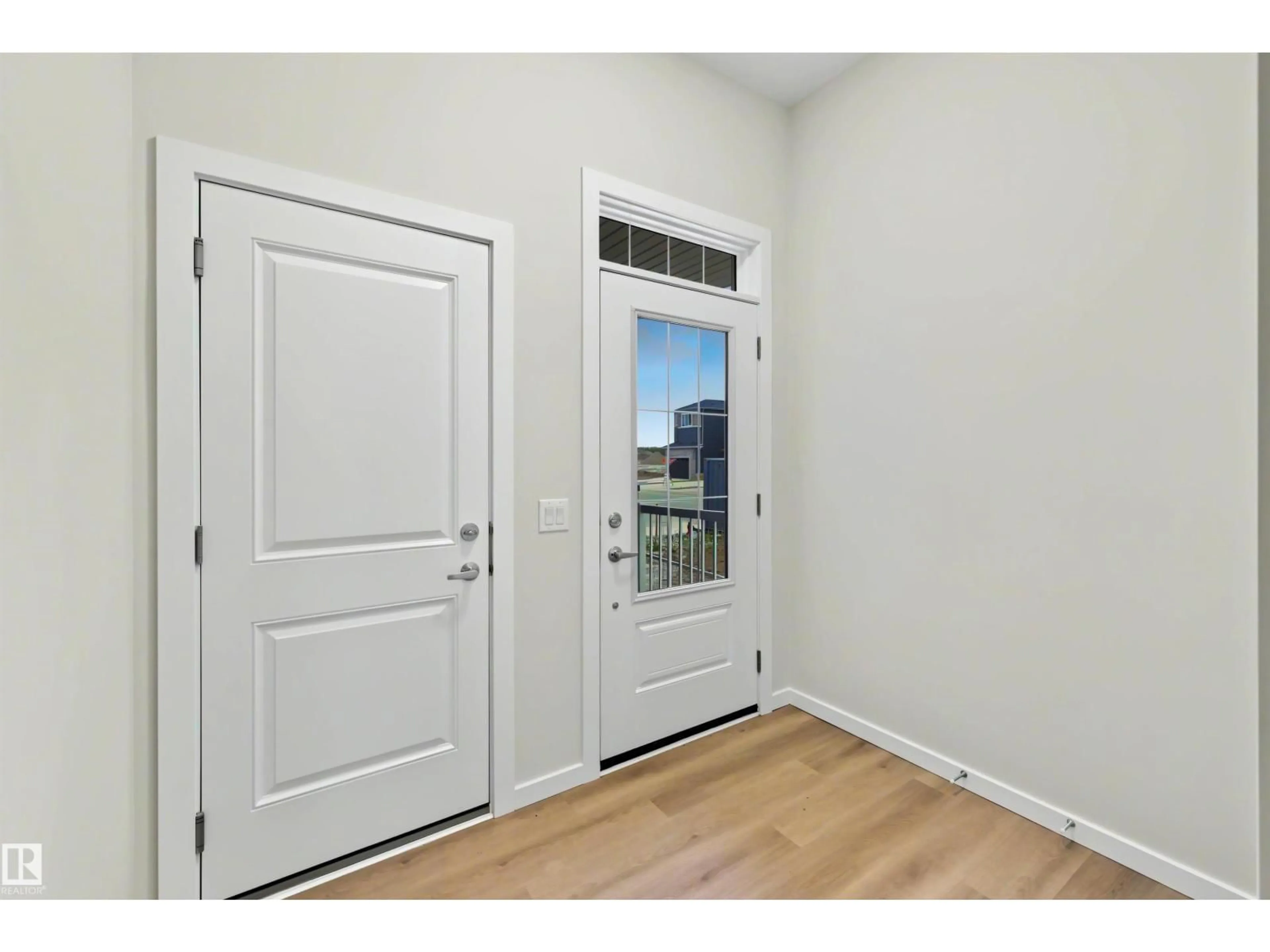 Indoor entryway for NW - 8419 226 ST, Edmonton Alberta T5T7G7
