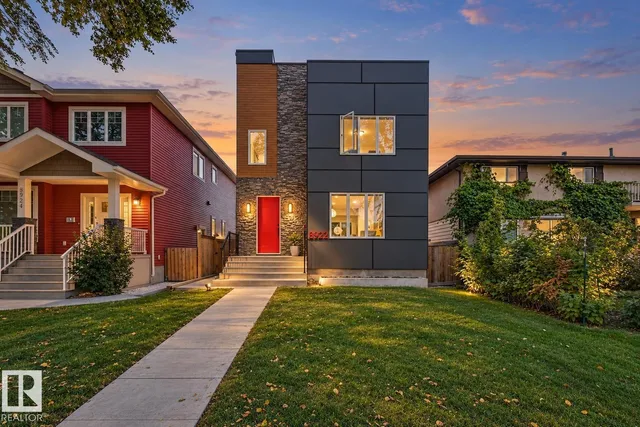 NW - 8922 77 AV, Edmonton 2