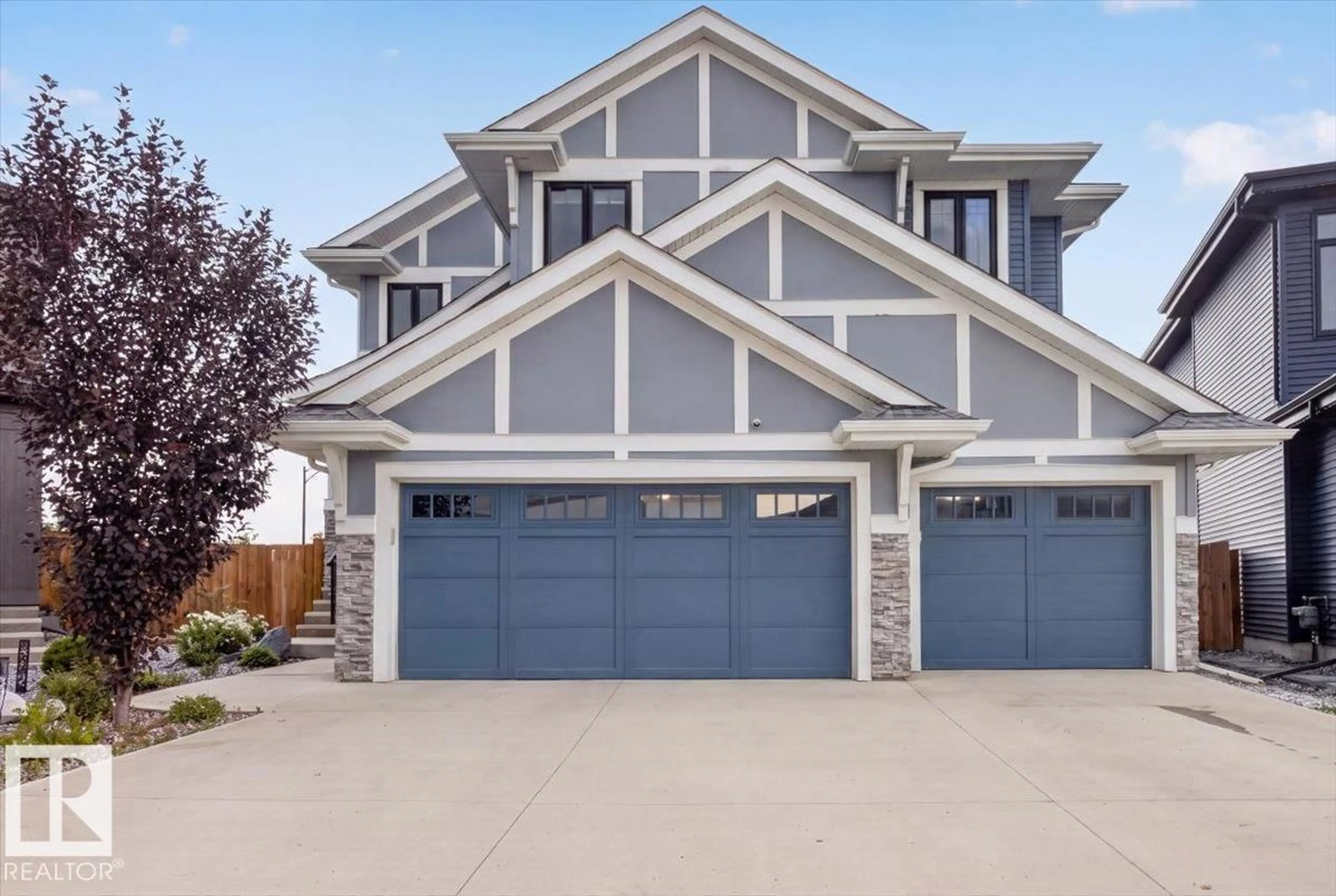 Home with vinyl exterior material, street for SW - 6813 KNOX LO, Edmonton Alberta T6W4R3
