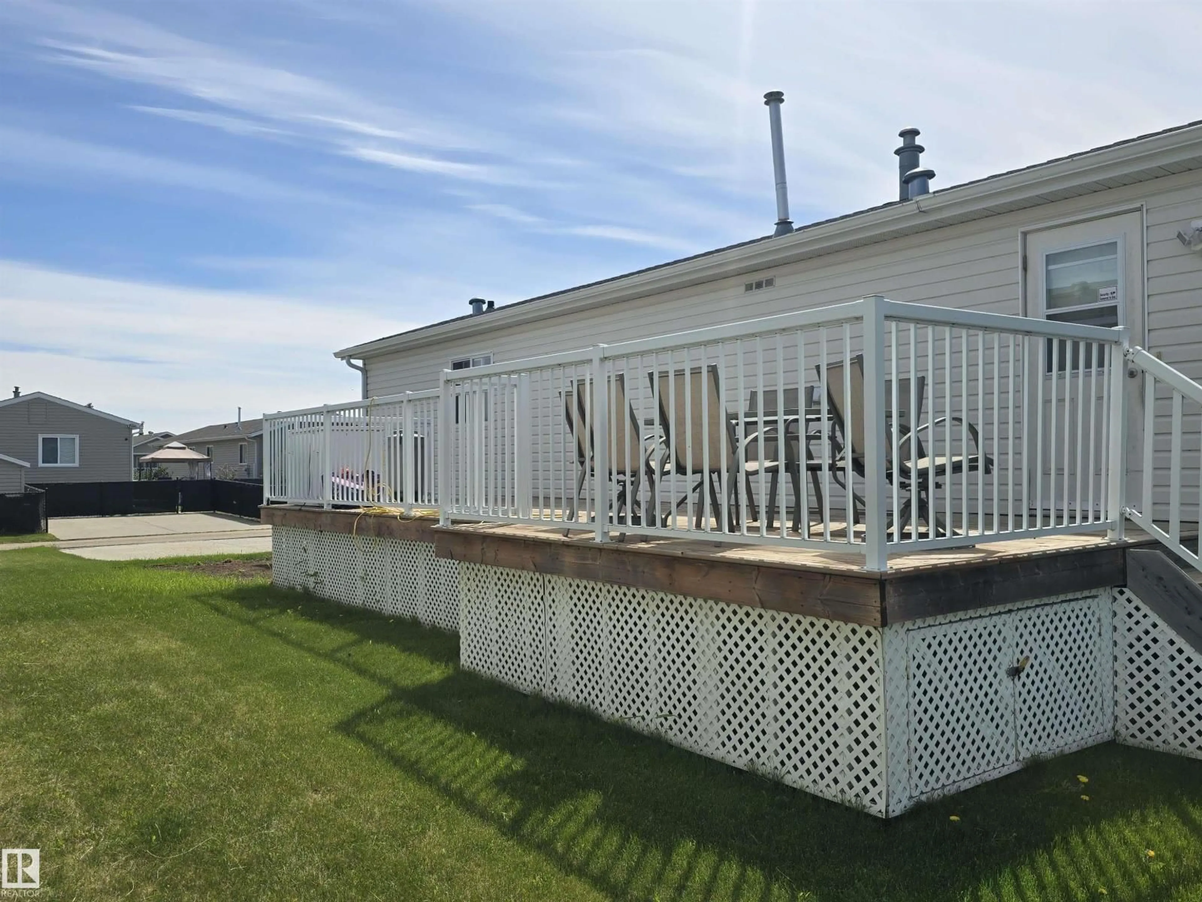 Patio, water/lake/river/ocean view for 1133 ASPEN DR, Leduc Alberta T9E8R2