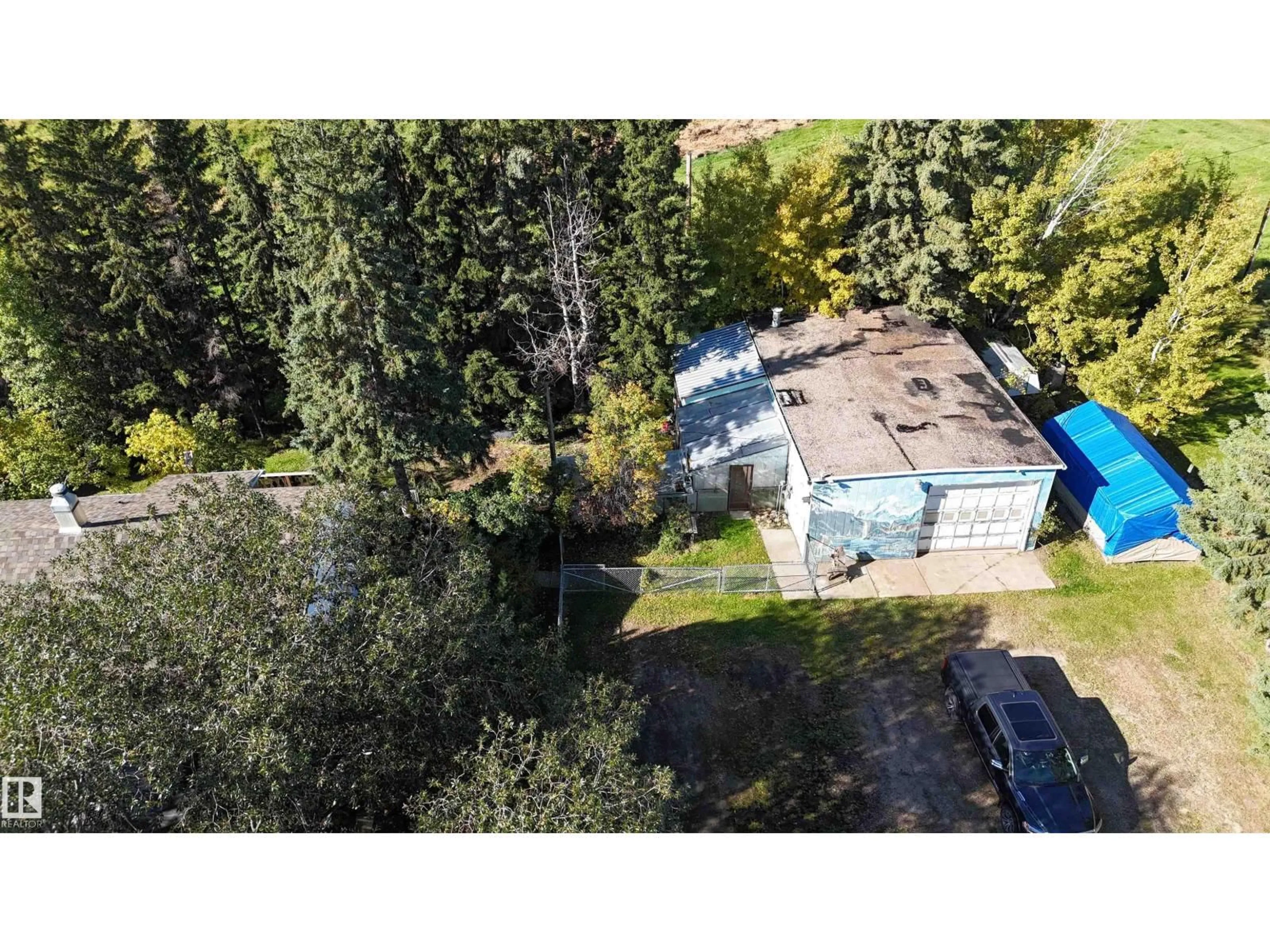 A pic from outside/outdoor area/front of a property/back of a property/a pic from drone, unknown for 5304 50 ST, Tomahawk Alberta T0E2H0