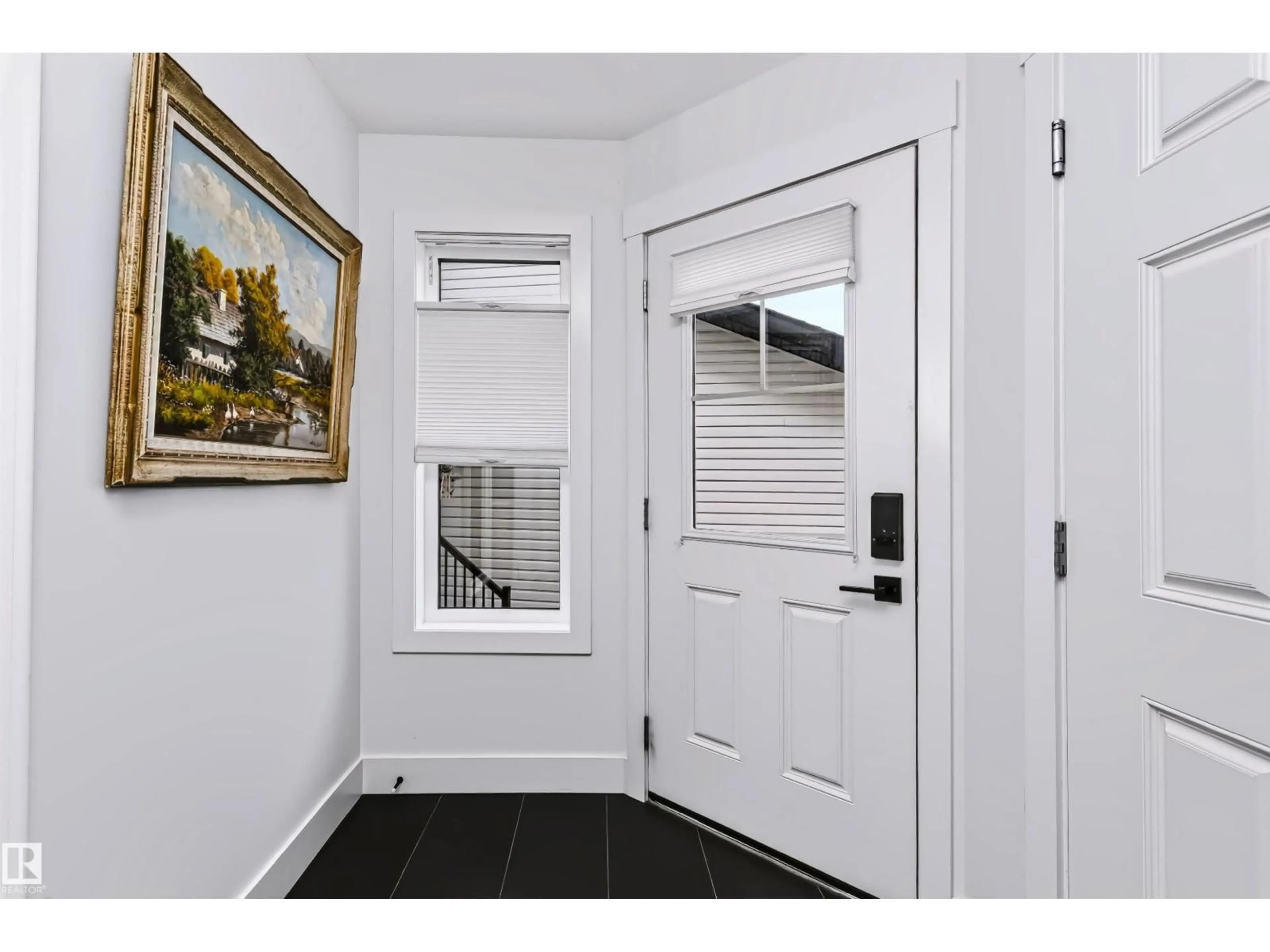 Indoor entryway for 38 SENTRY WY, Sherwood Park Alberta T8H2N8