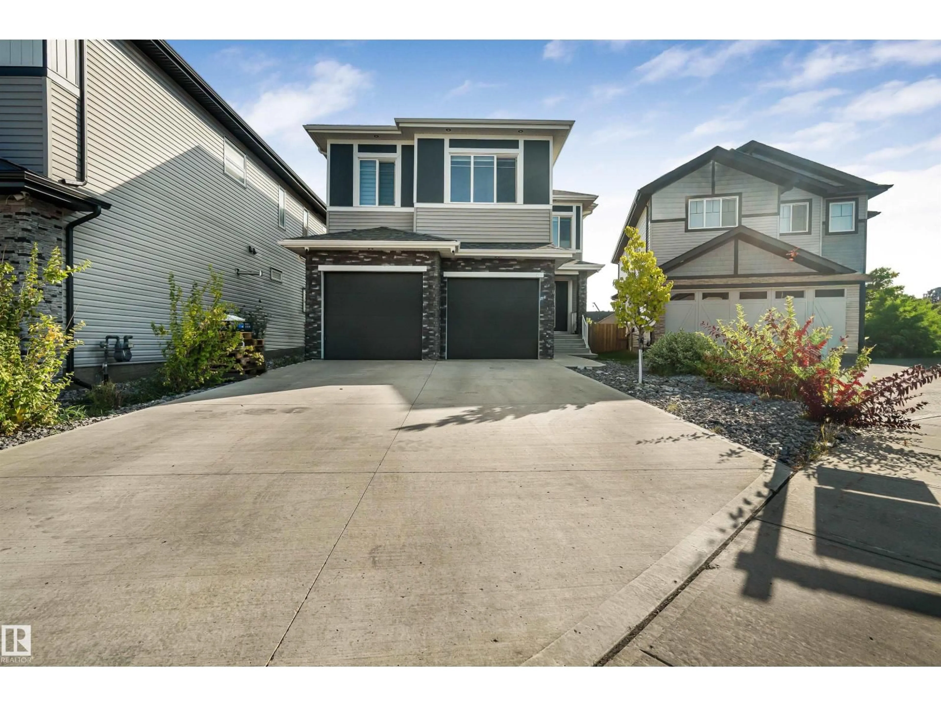 Unknown for 4709 CHARLES BAY SW, Edmonton Alberta T6W3H1