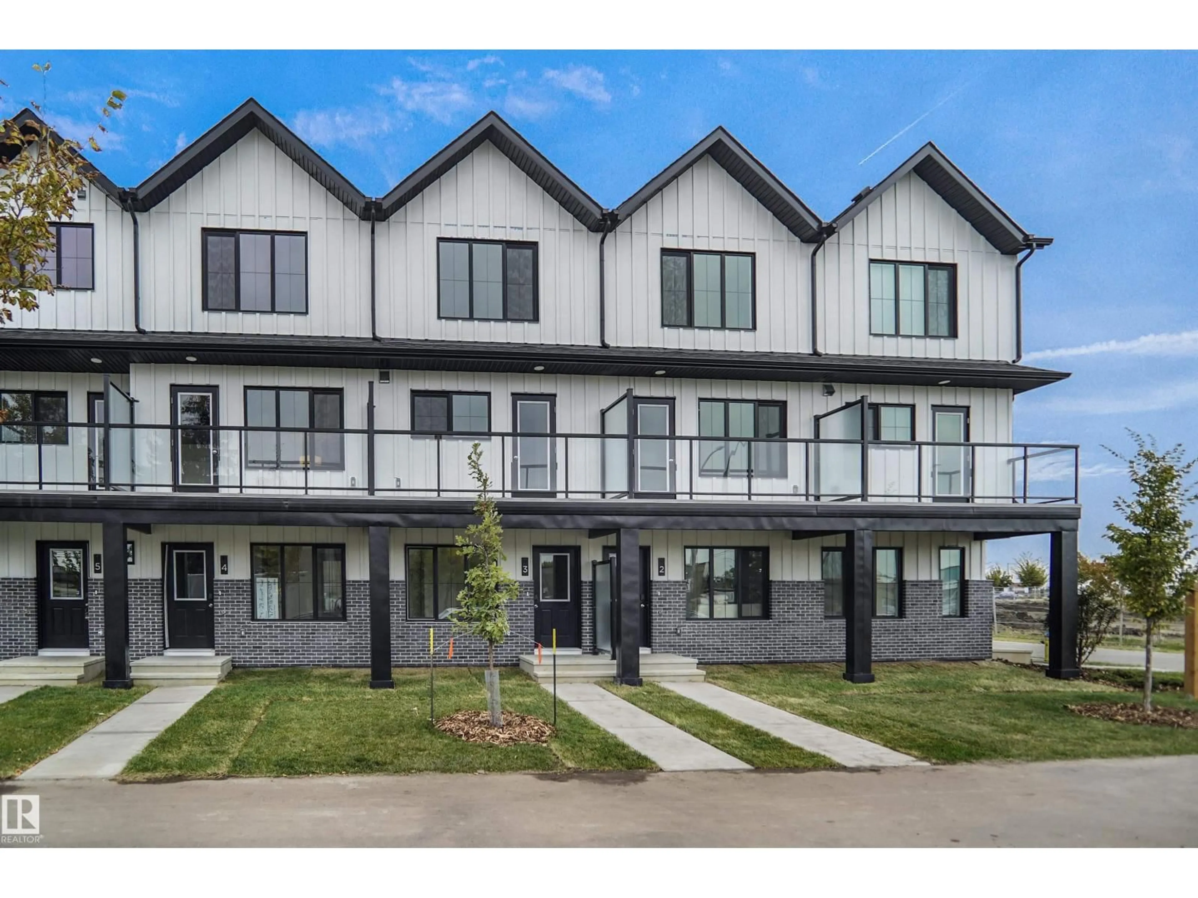 Unknown for #3 - 29 AIRPORT RD, Edmonton Alberta T5G2P9
