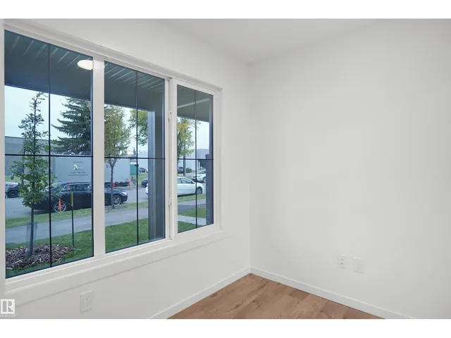 #3 - 29 AIRPORT RD, Edmonton 4