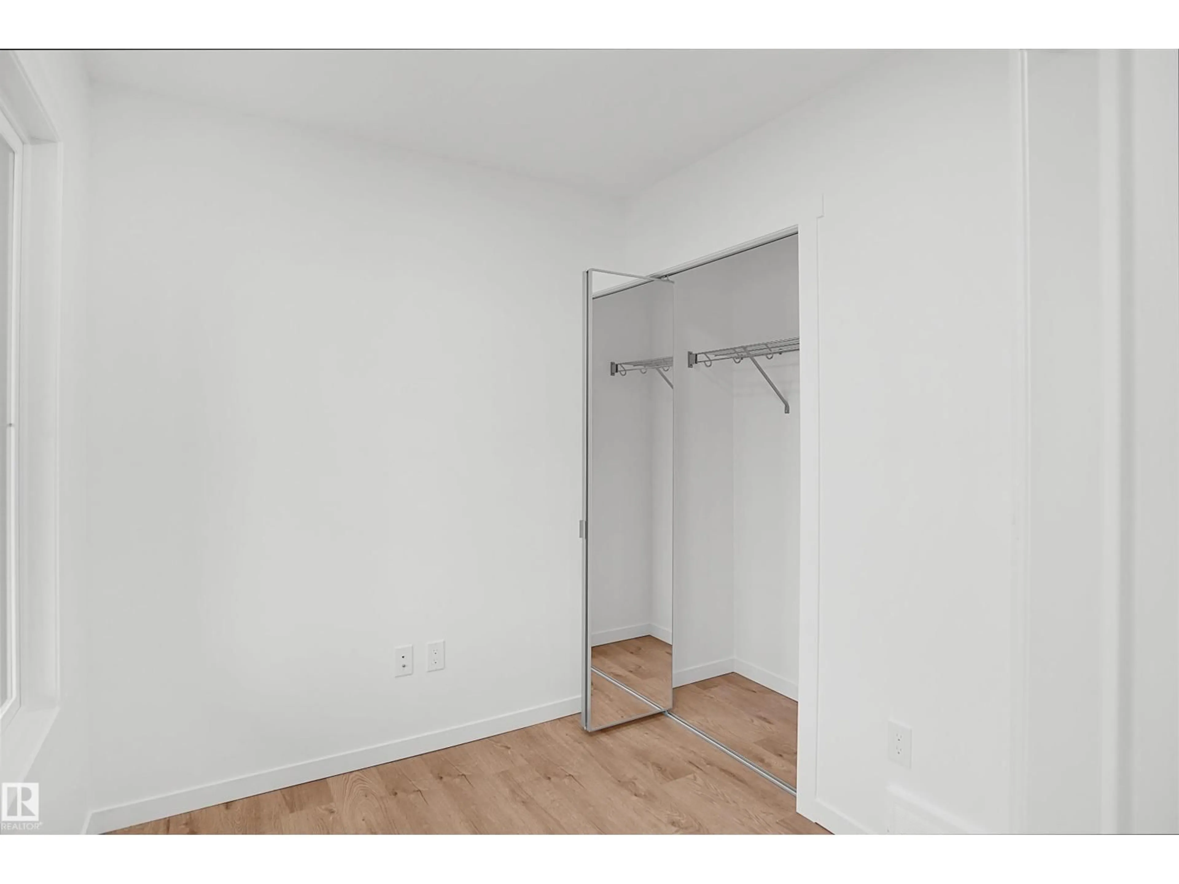 A pic of a room for #3 - 29 AIRPORT RD, Edmonton Alberta T5G2P9