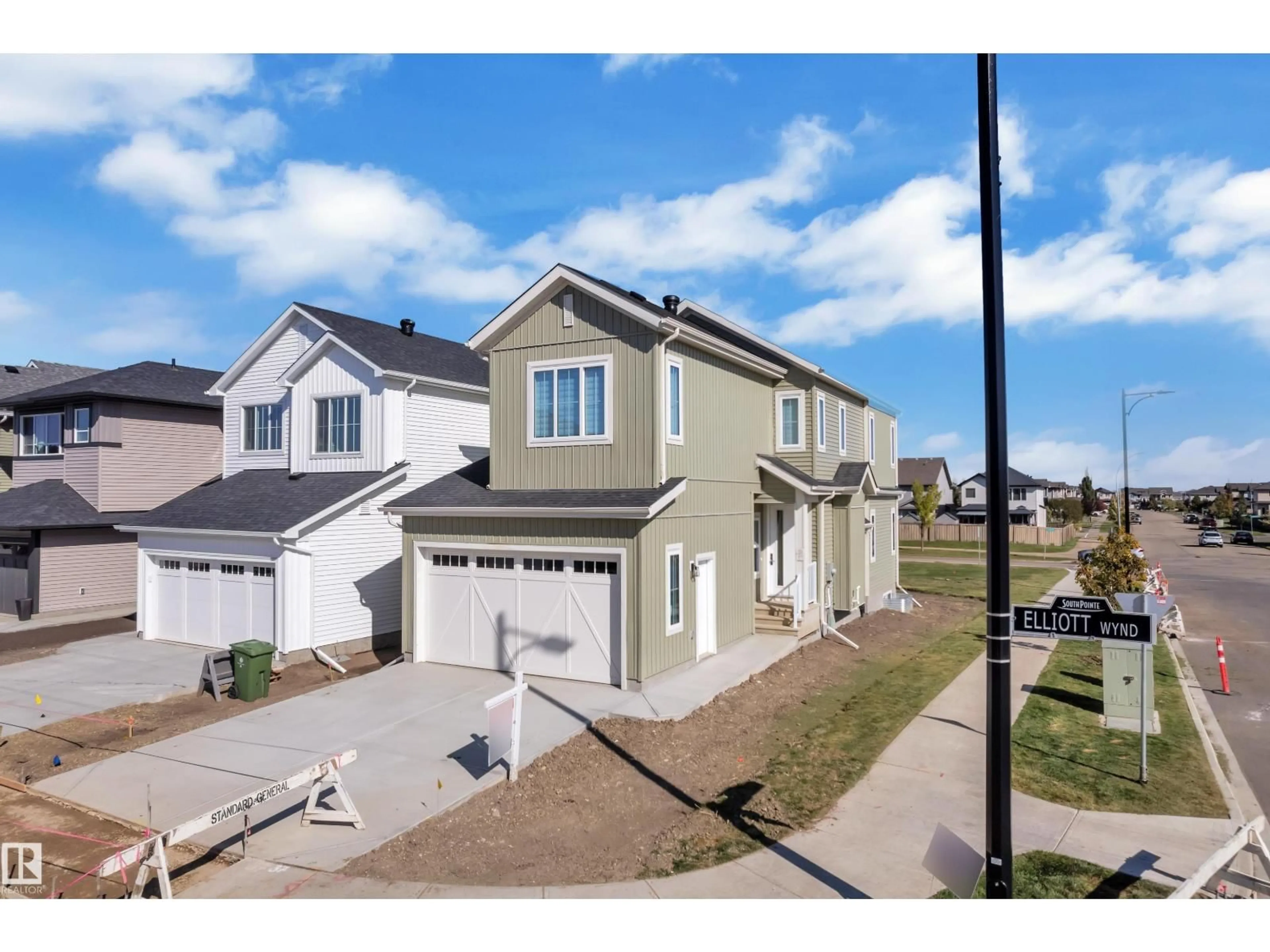 A pic from outside/outdoor area/front of a property/back of a property/a pic from drone, street for 141 ELLIOTT WYND, Fort Saskatchewan Alberta T8L1V1