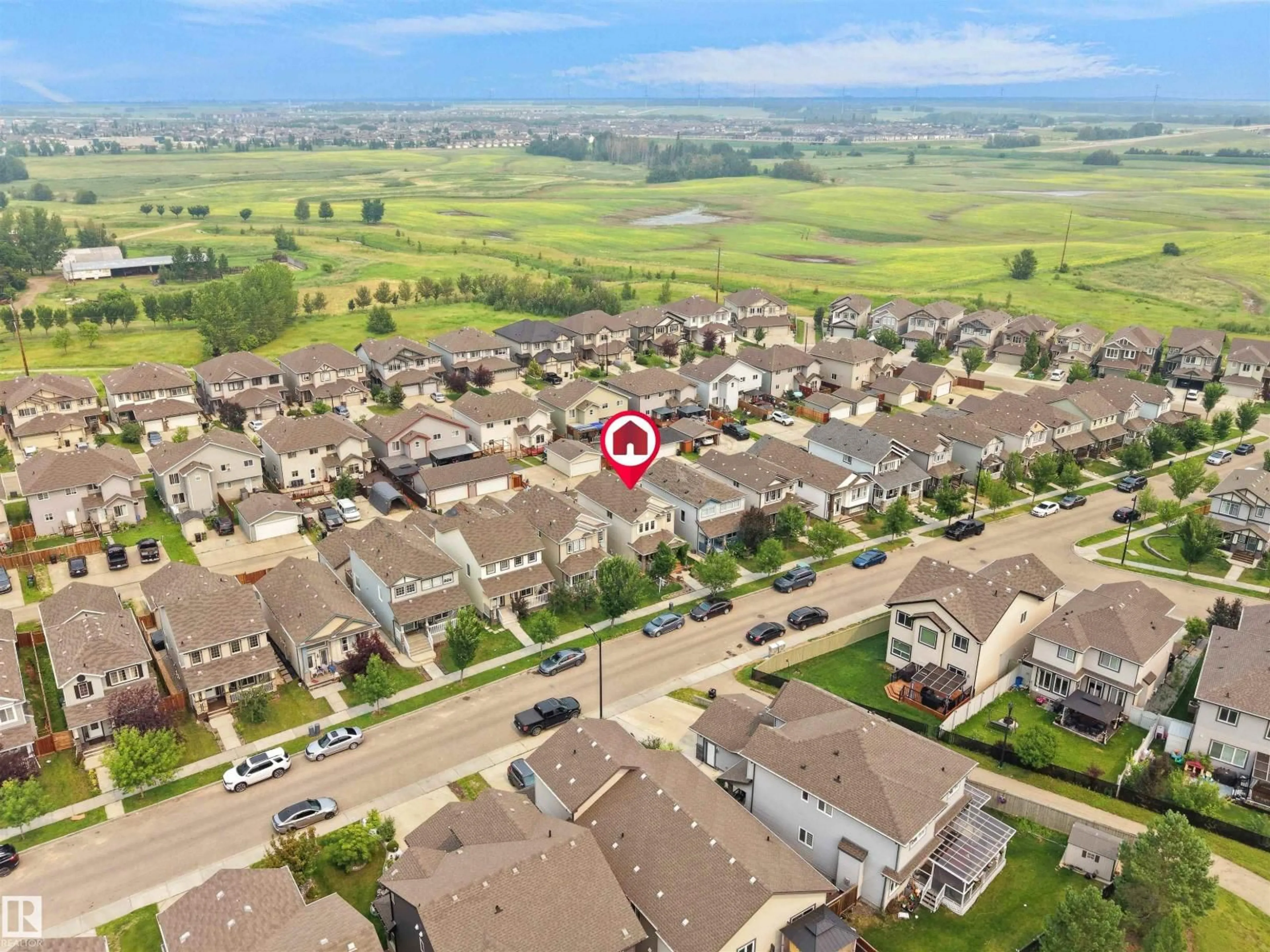 A pic from outside/outdoor area/front of a property/back of a property/a pic from drone, street for 1216 29 AV, Edmonton Alberta T6T0V8