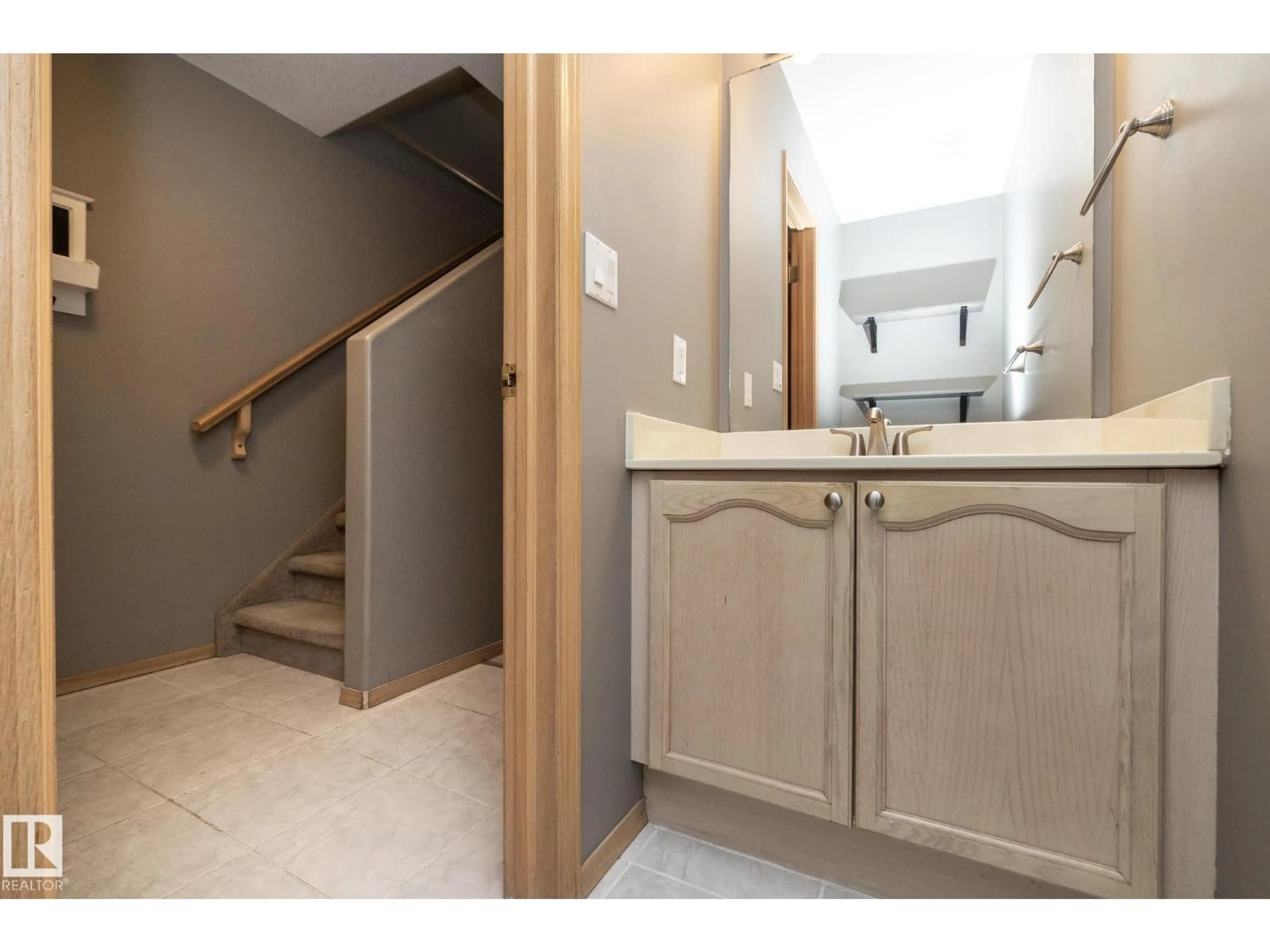 Unknown for #7 - 14803 34 ST NW, Edmonton Alberta T5Y2L3