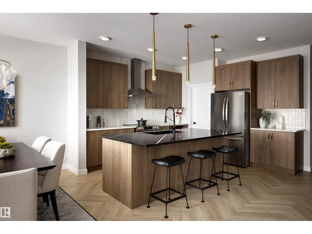 16 CLICHY CL, St. Albert 3