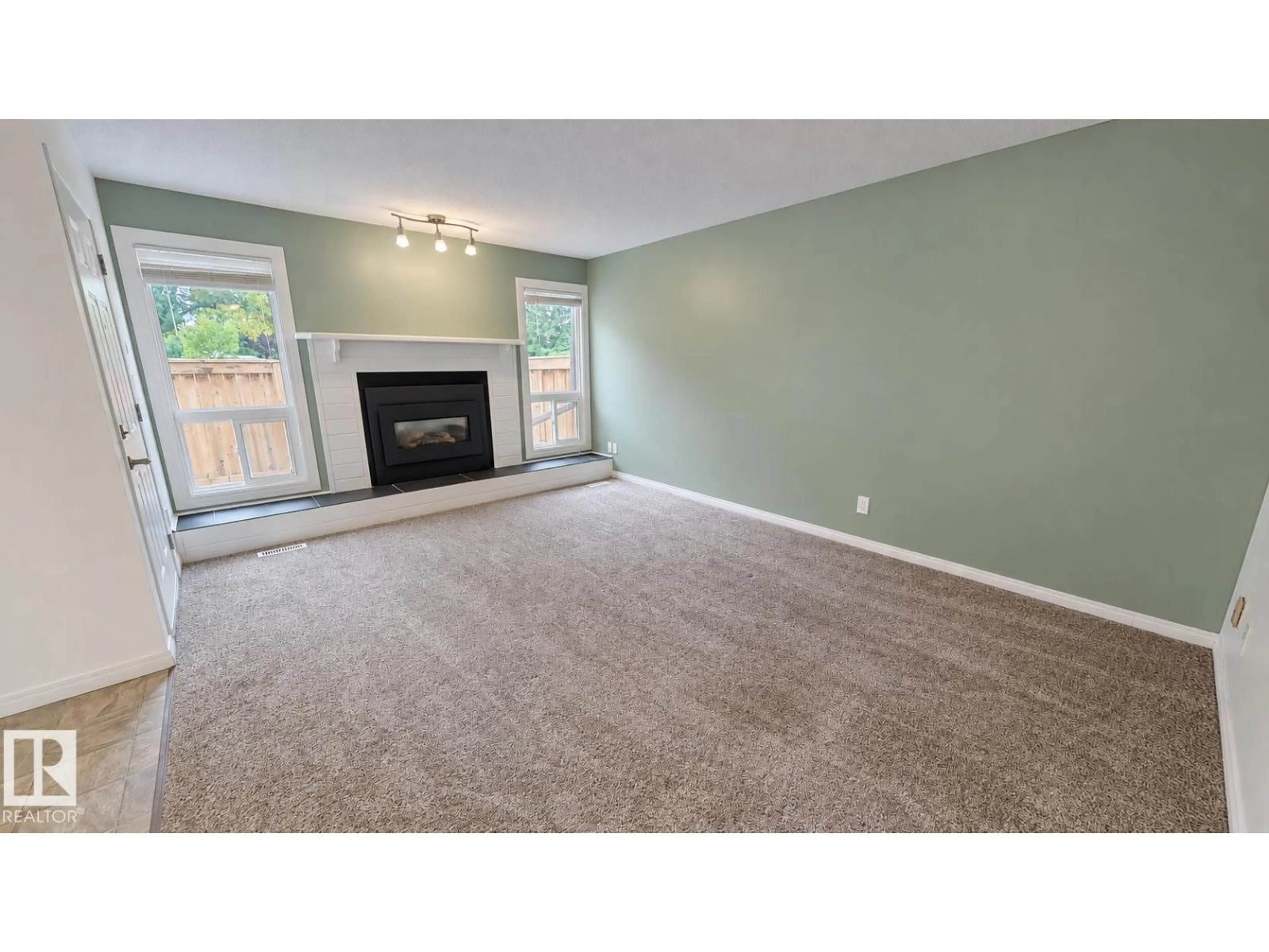 A pic of a room for 3637 30 AV, Edmonton Alberta T6L5H5