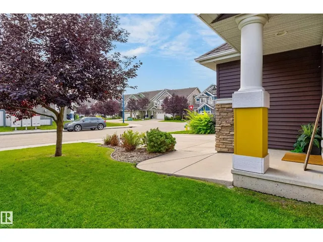 SW - 2322 67A ST, Edmonton 4