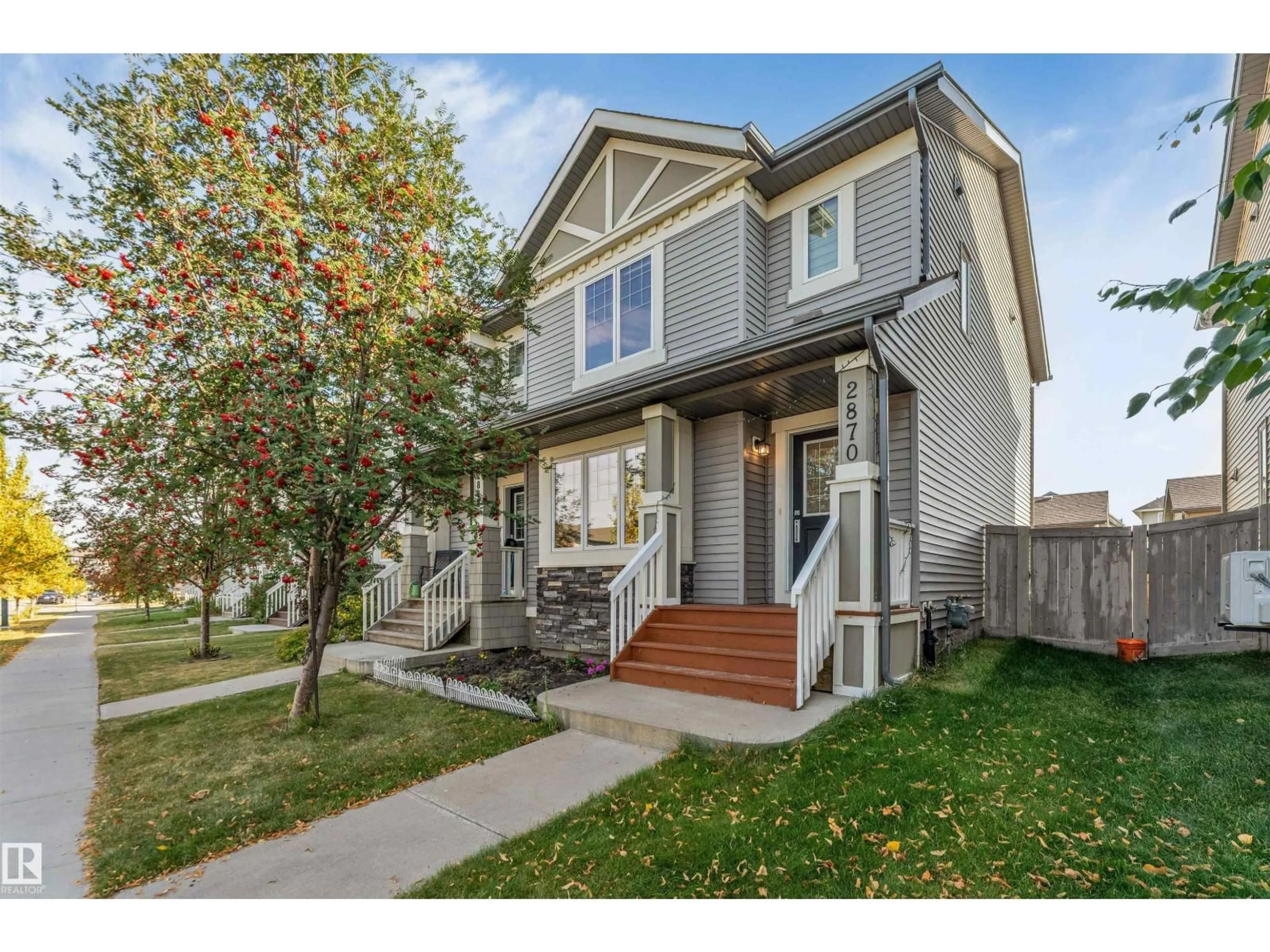 Home with vinyl exterior material, street for 2870 MAPLE WY, Edmonton Alberta T6T0W8