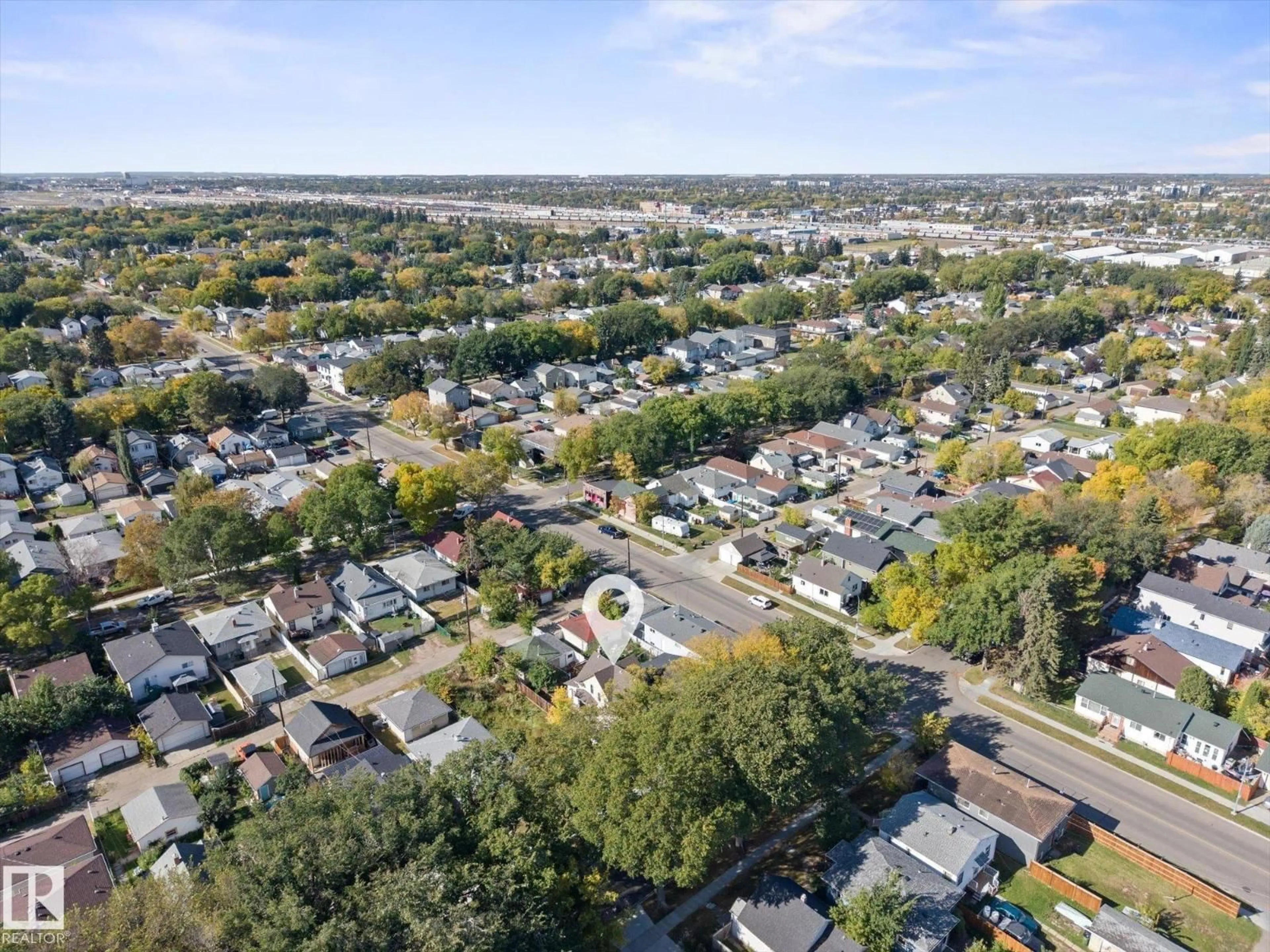 A pic from outside/outdoor area/front of a property/back of a property/a pic from drone, street for NW - 12152 91 ST, Edmonton Alberta T5B4C1
