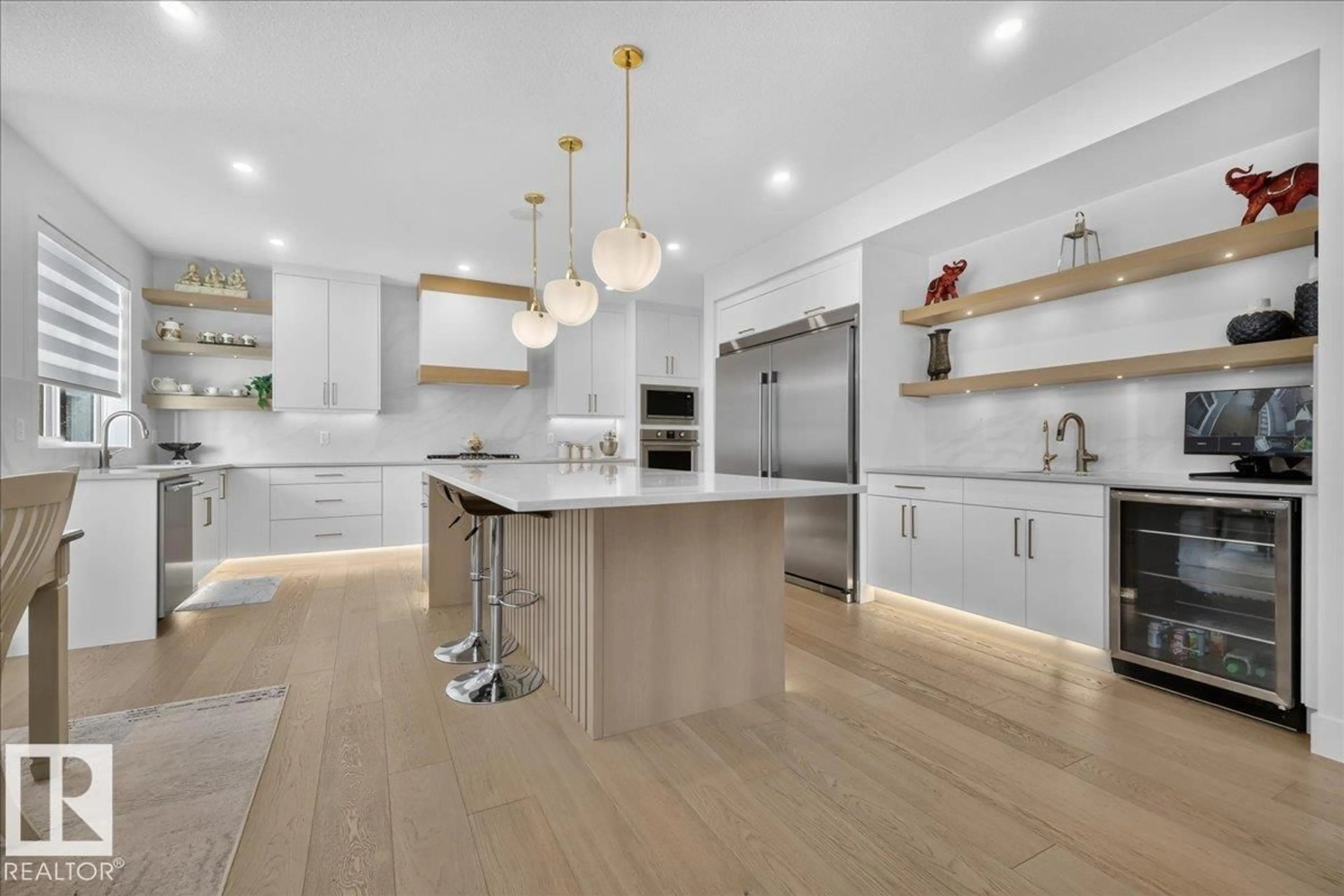 Open concept kitchen, unknown for 4462 SUZANNA CR, Edmonton Alberta T6X0Y5