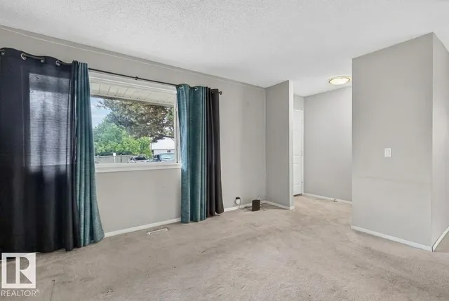71 WALDEN PA, St. Albert 4