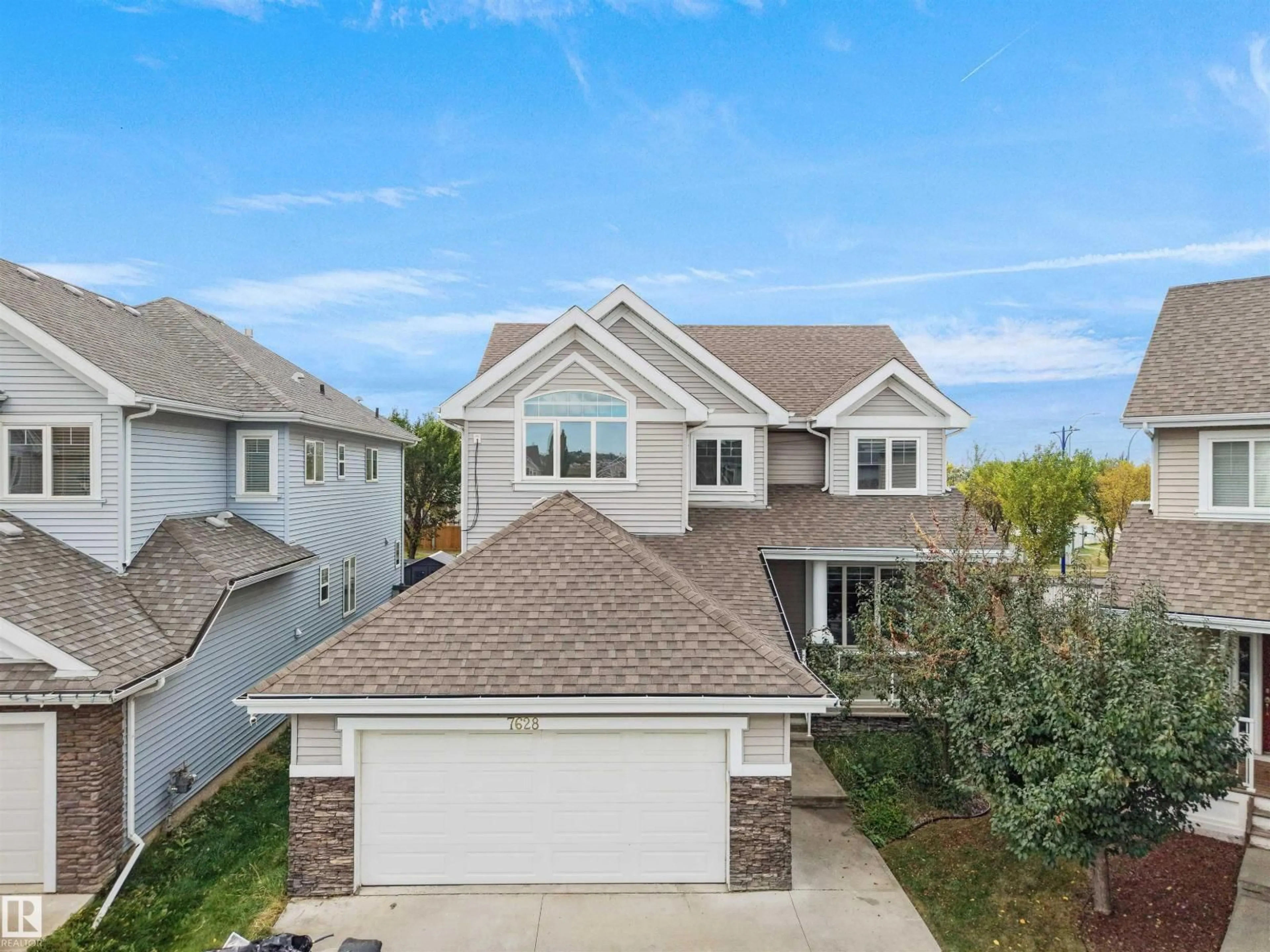 Home with vinyl exterior material, unknown for 7628 10 AV SW, Edmonton Alberta T6X0N6