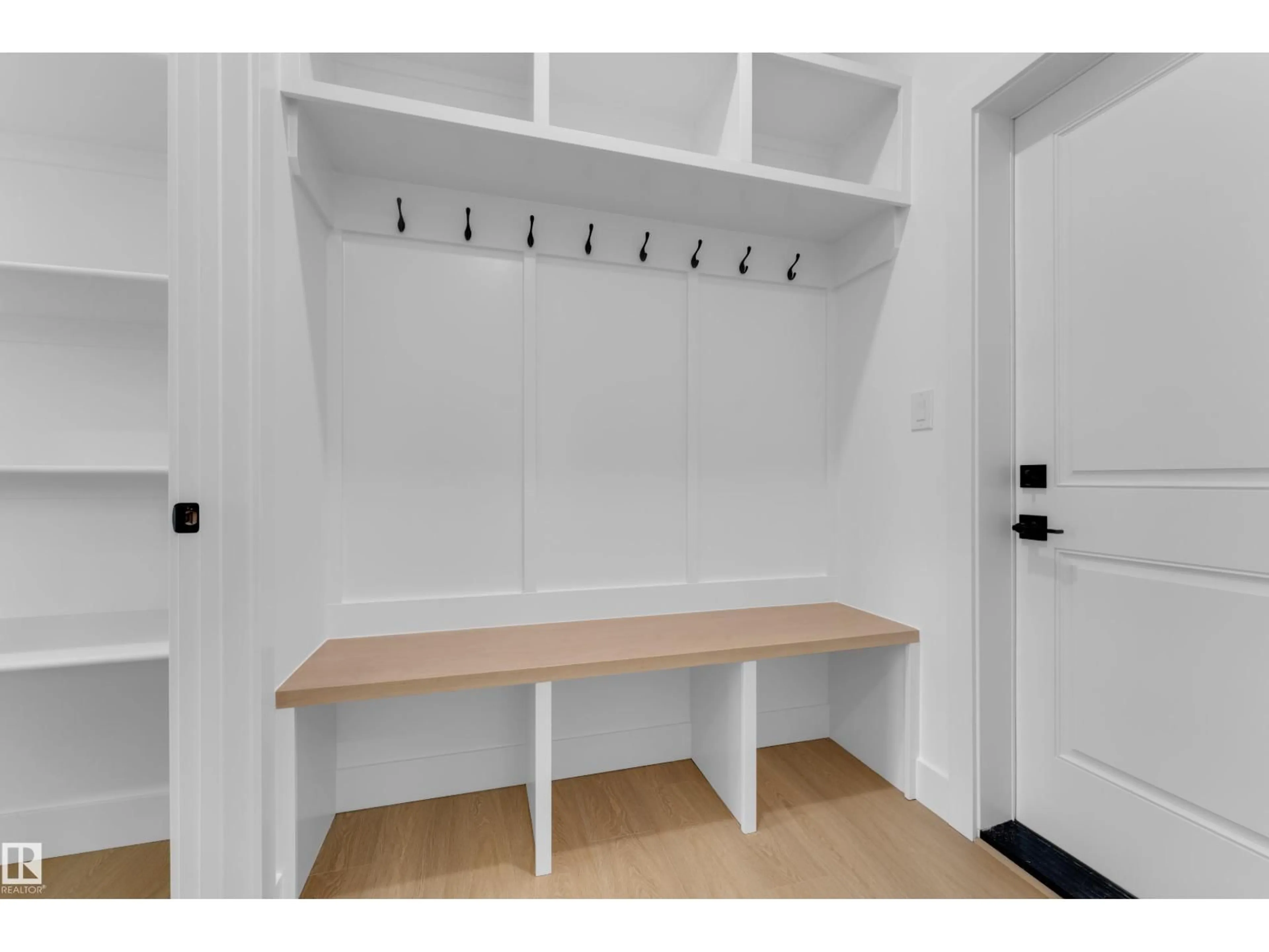 Storage room or clothes room or walk-in closet for 10 PRIMROSE WY, Spruce Grove Alberta T7X4T1