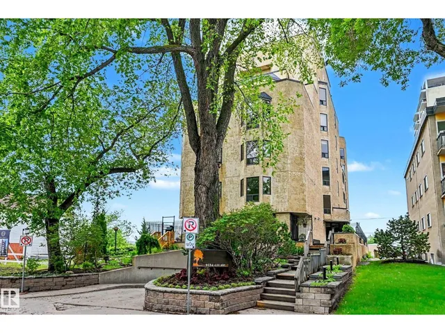 #3 - 9734 111 ST, Edmonton 3