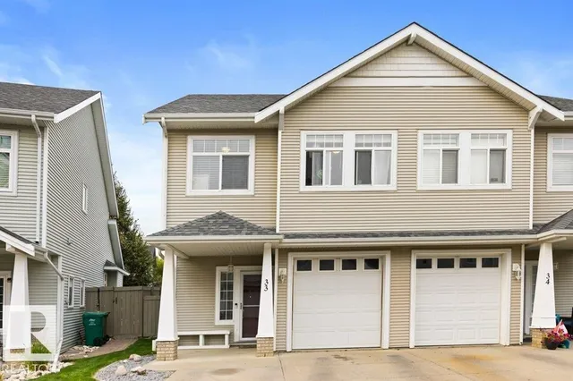 33 200 ERIN RIDGE DR, St. Albert 1