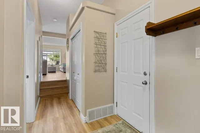 33 200 ERIN RIDGE DR, St. Albert 2