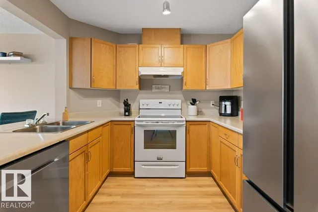 33 200 ERIN RIDGE DR, St. Albert 4