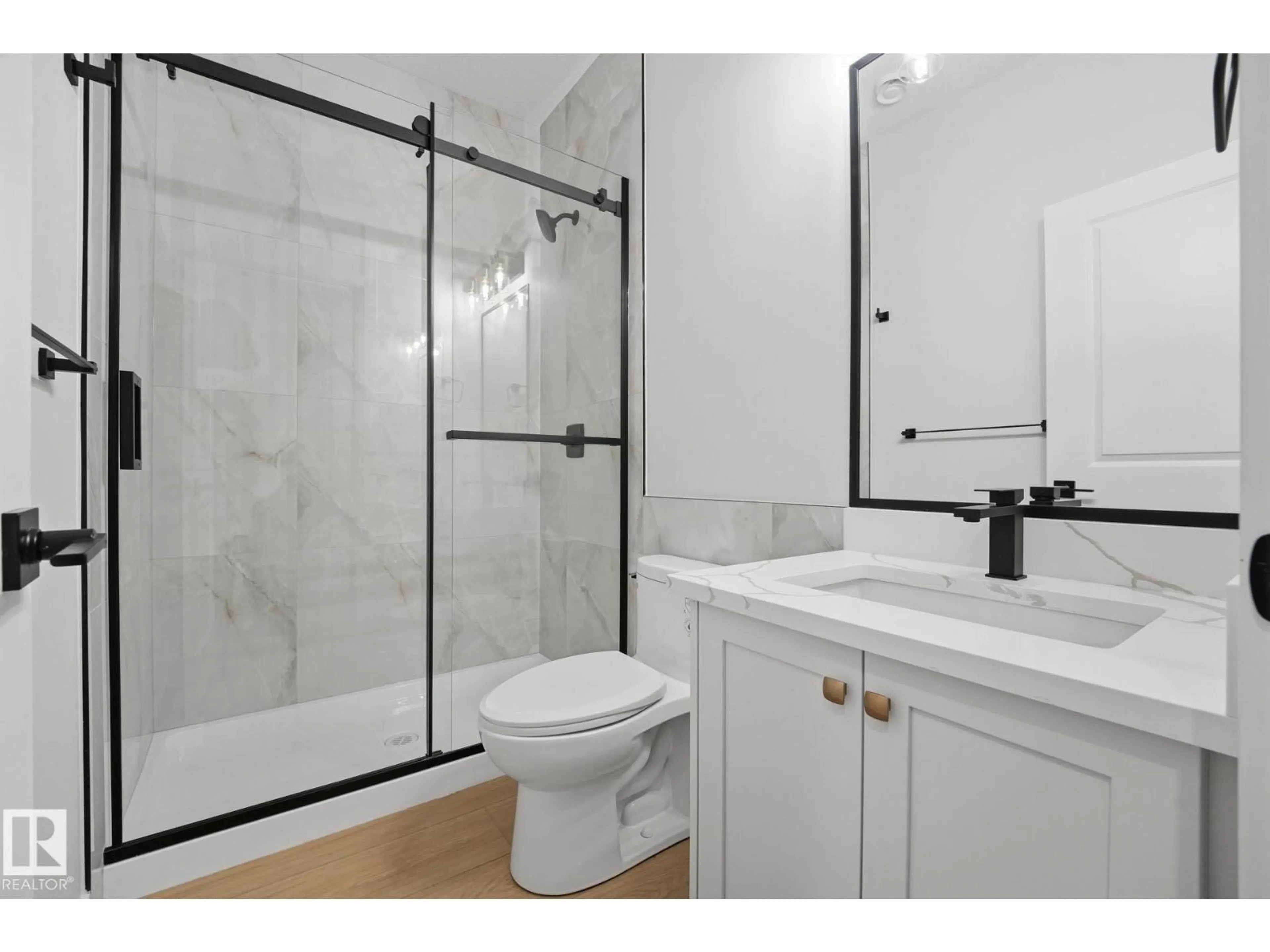 Standard bathroom, ceramic/tile floor for 94 NORWYCK WY, Spruce Grove Alberta T7X4S4