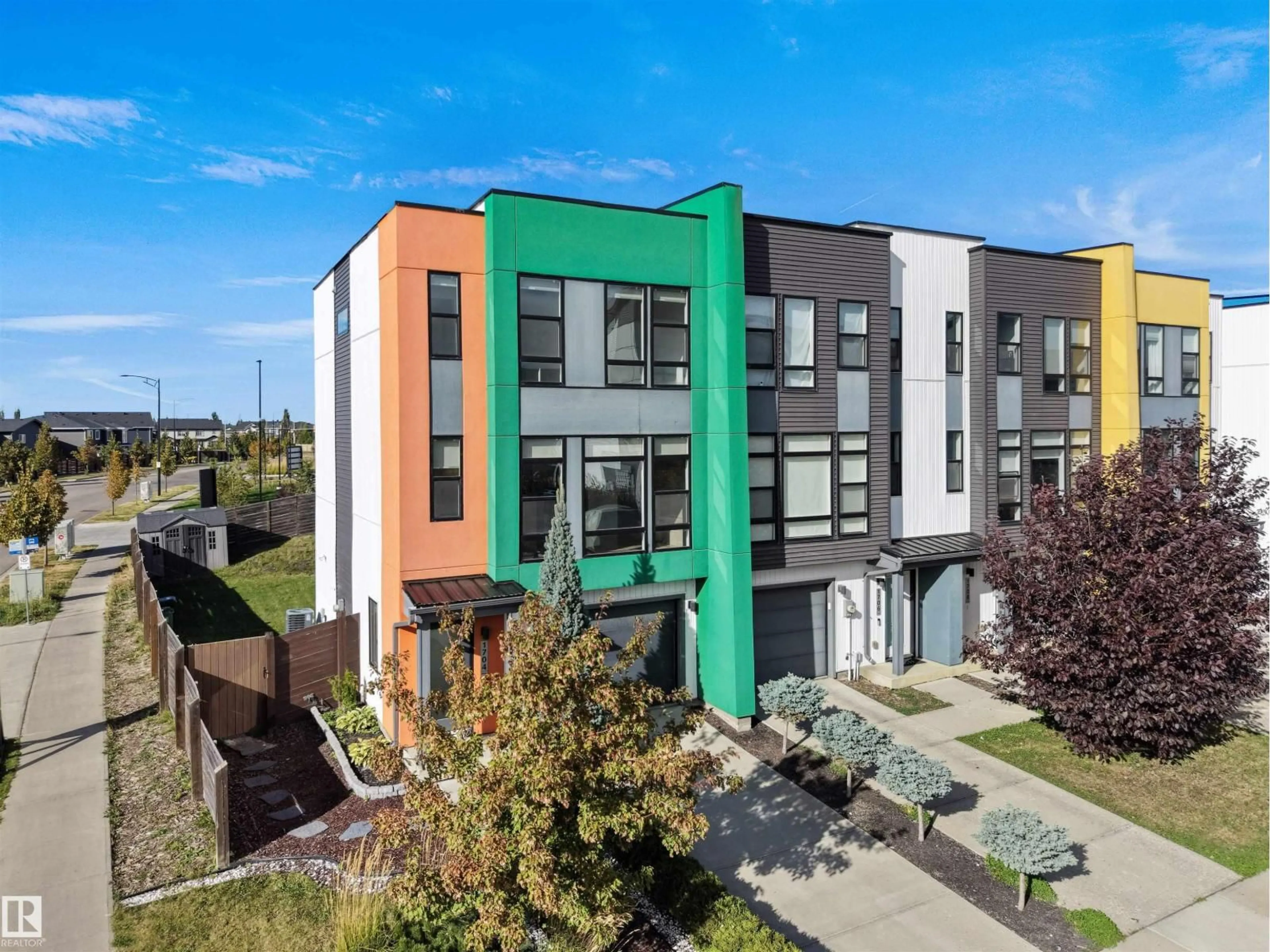 Unknown for 1704 KEENE CR, Edmonton Alberta T6W3W3