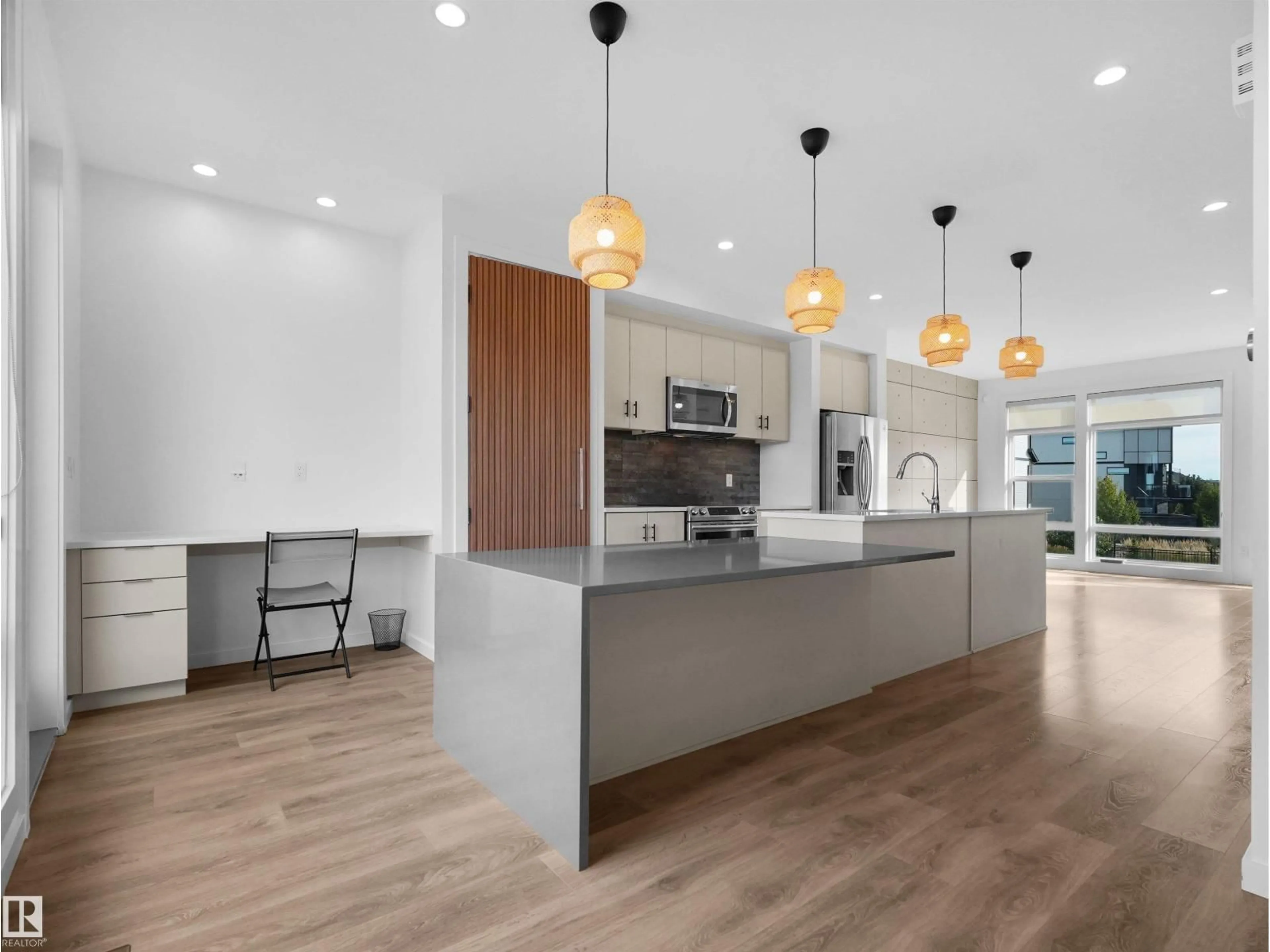 Open concept kitchen, unknown for 1704 KEENE CR, Edmonton Alberta T6W3W3