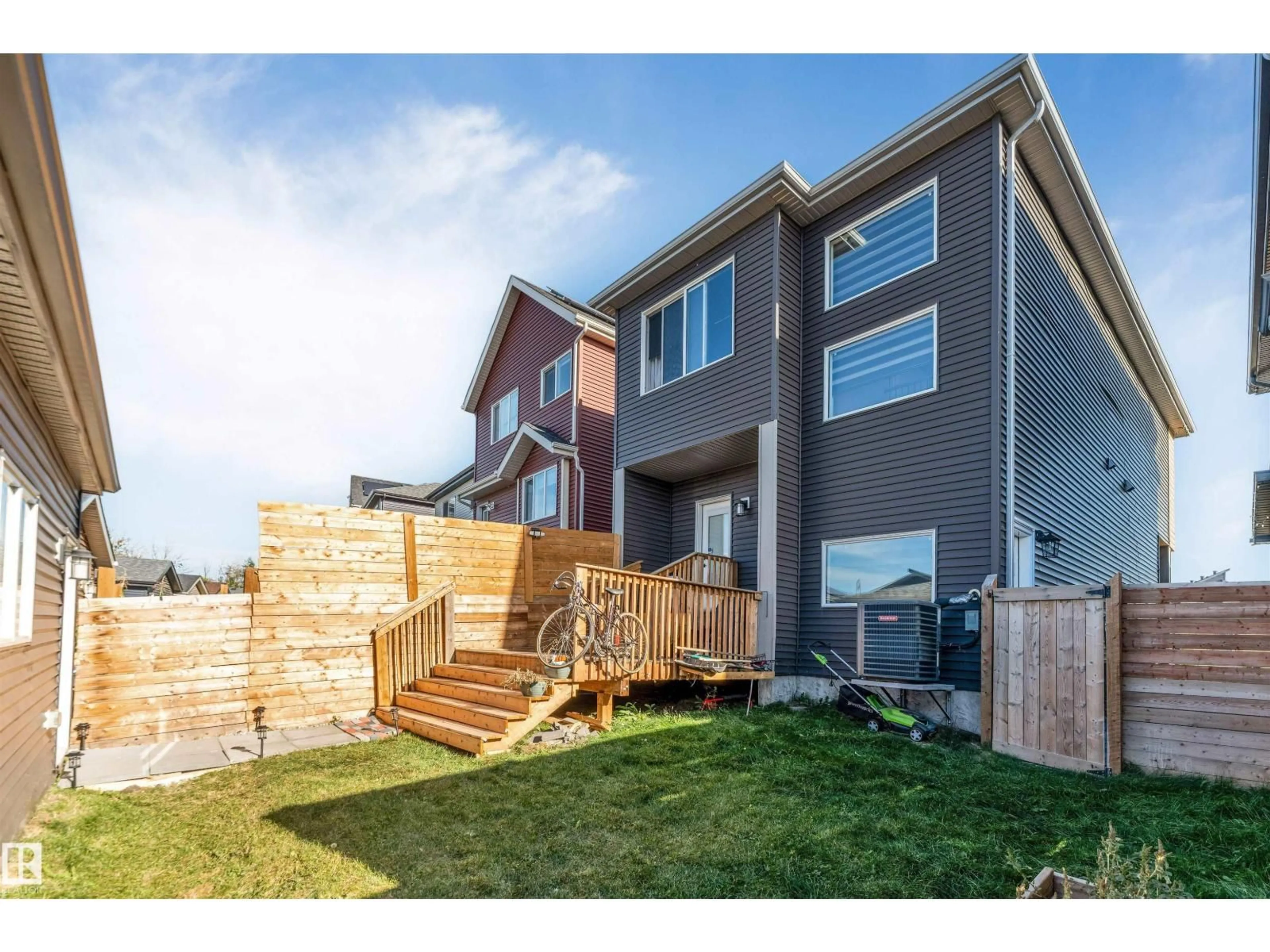 Unknown for 266 CHARLESWORTH DR, Edmonton Alberta T6X2P4