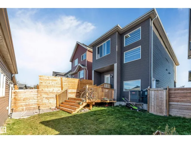266 CHARLESWORTH DR, Edmonton 4