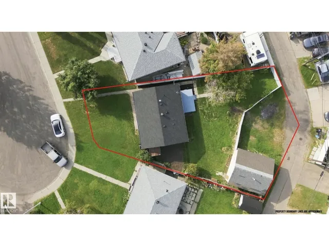 15812 110A AV, Edmonton 3
