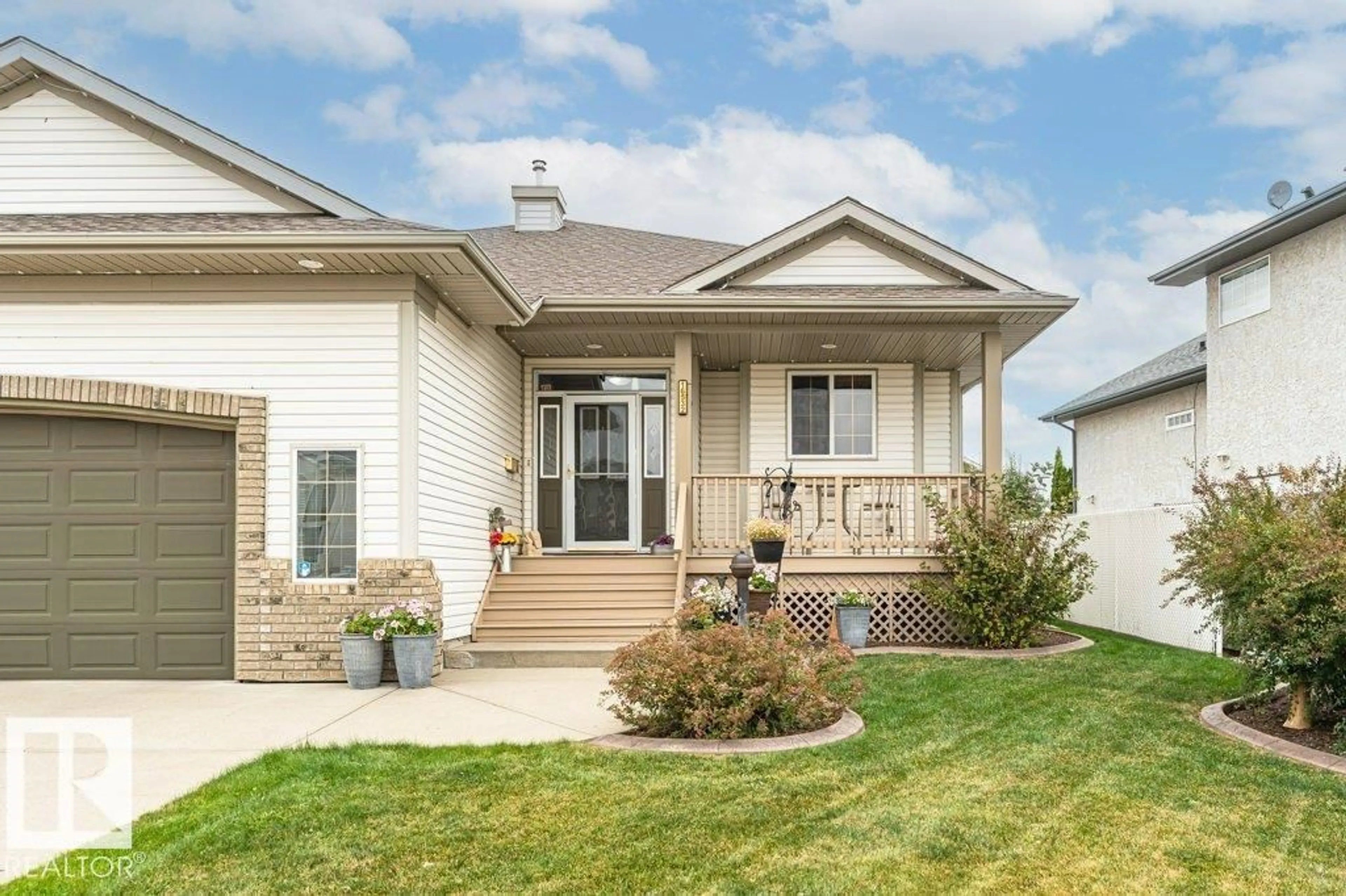 Home with vinyl exterior material, street for 16532 75 ST, Edmonton Alberta T5Z3R1