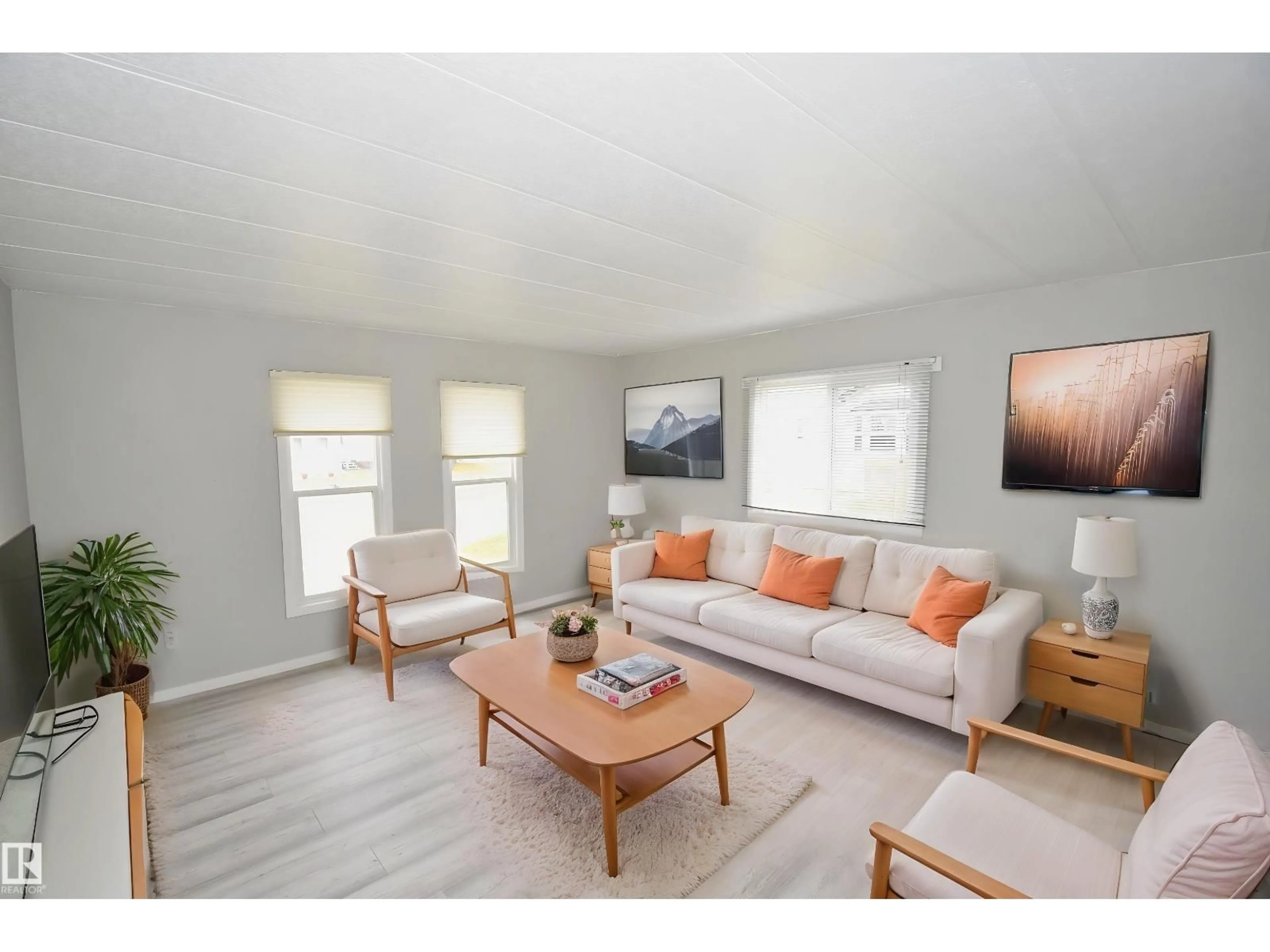 Living room with furniture, unknown for 37 WEST VIEW BV, Edmonton Alberta T5S1T5