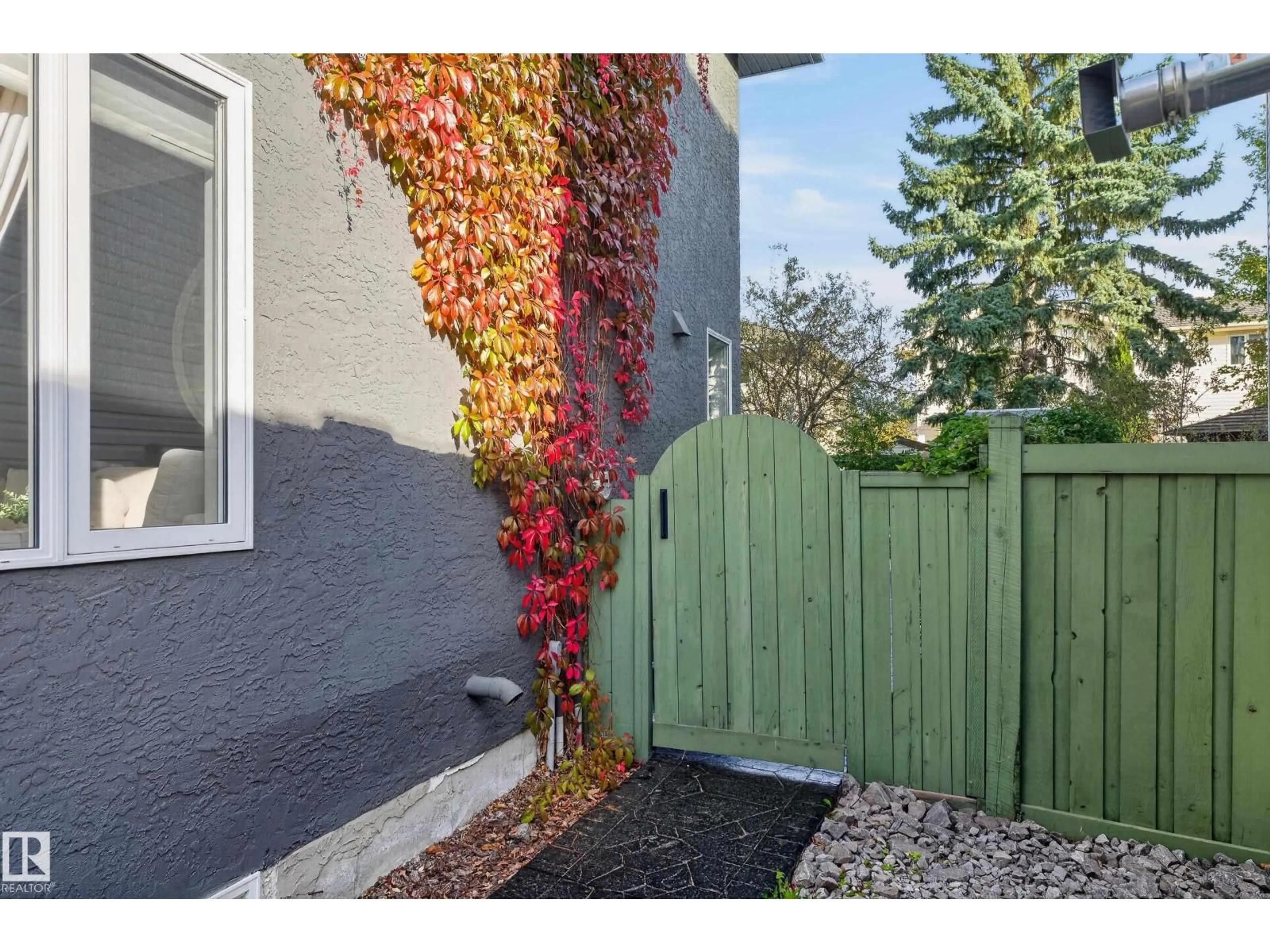 Unknown for NW - 1643 WELBOURN COVE CV, Edmonton Alberta T6M2M4