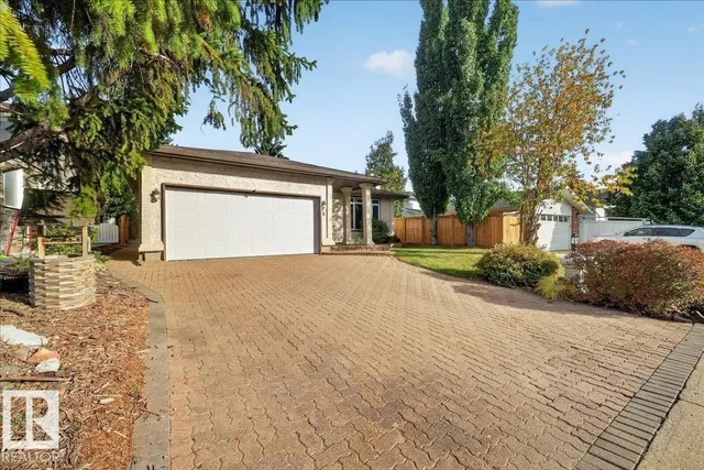 8 WAHSTAO CR, Edmonton 3