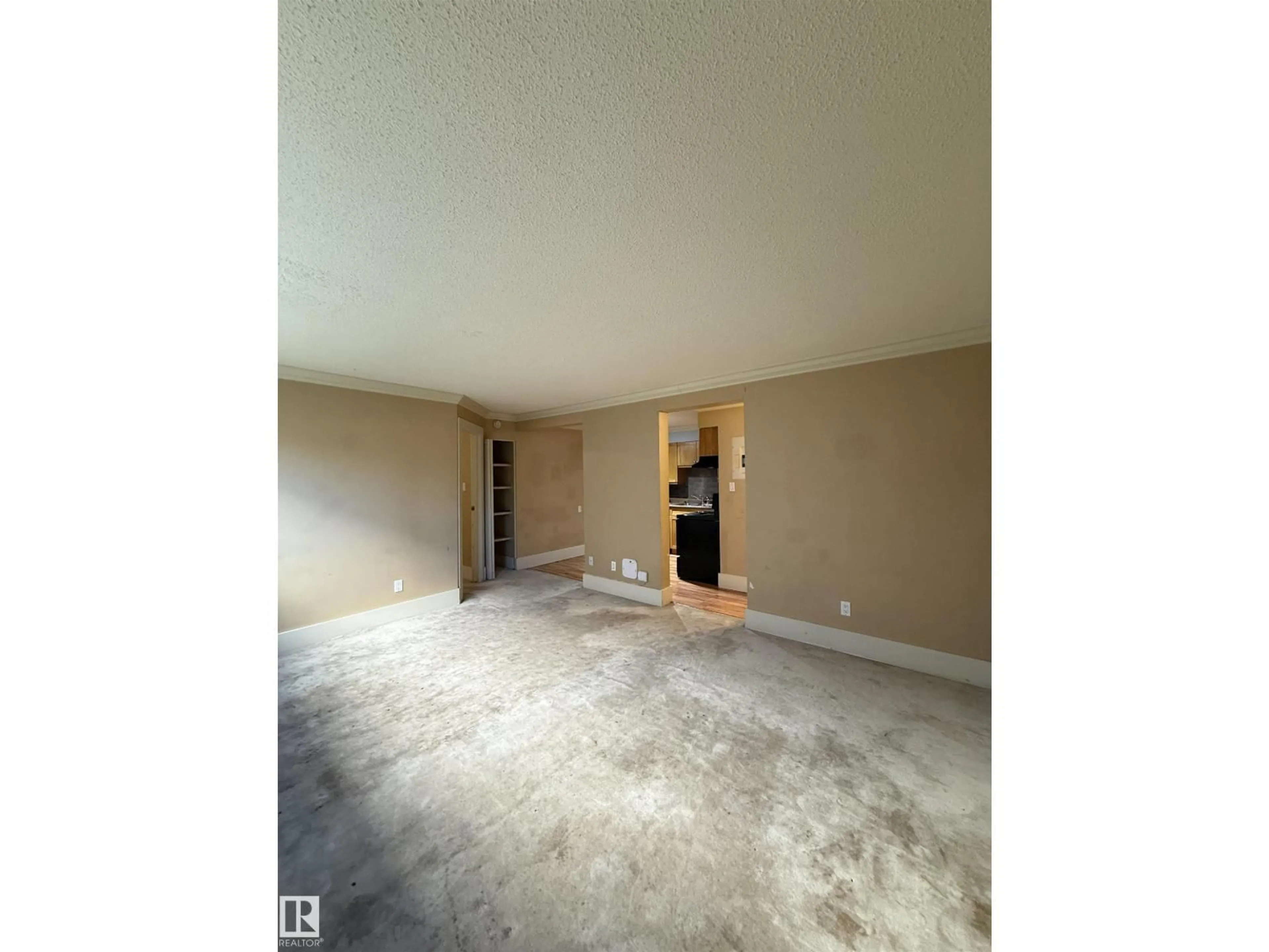 A pic of a room for #103 - 11916 104 ST, Edmonton Alberta T5G2L2