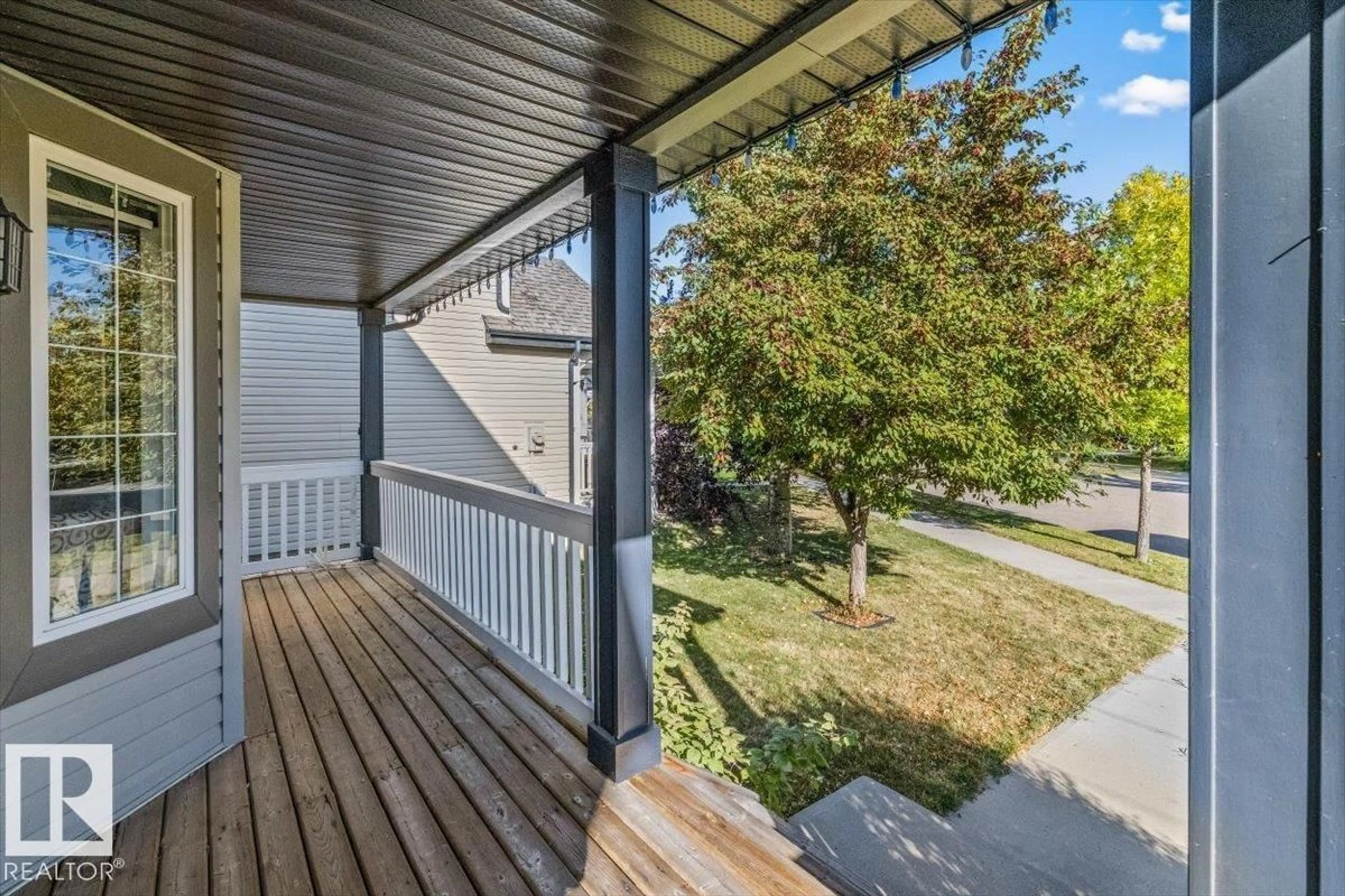 Patio, street for 1952 119 ST, Edmonton Alberta T6W0E3