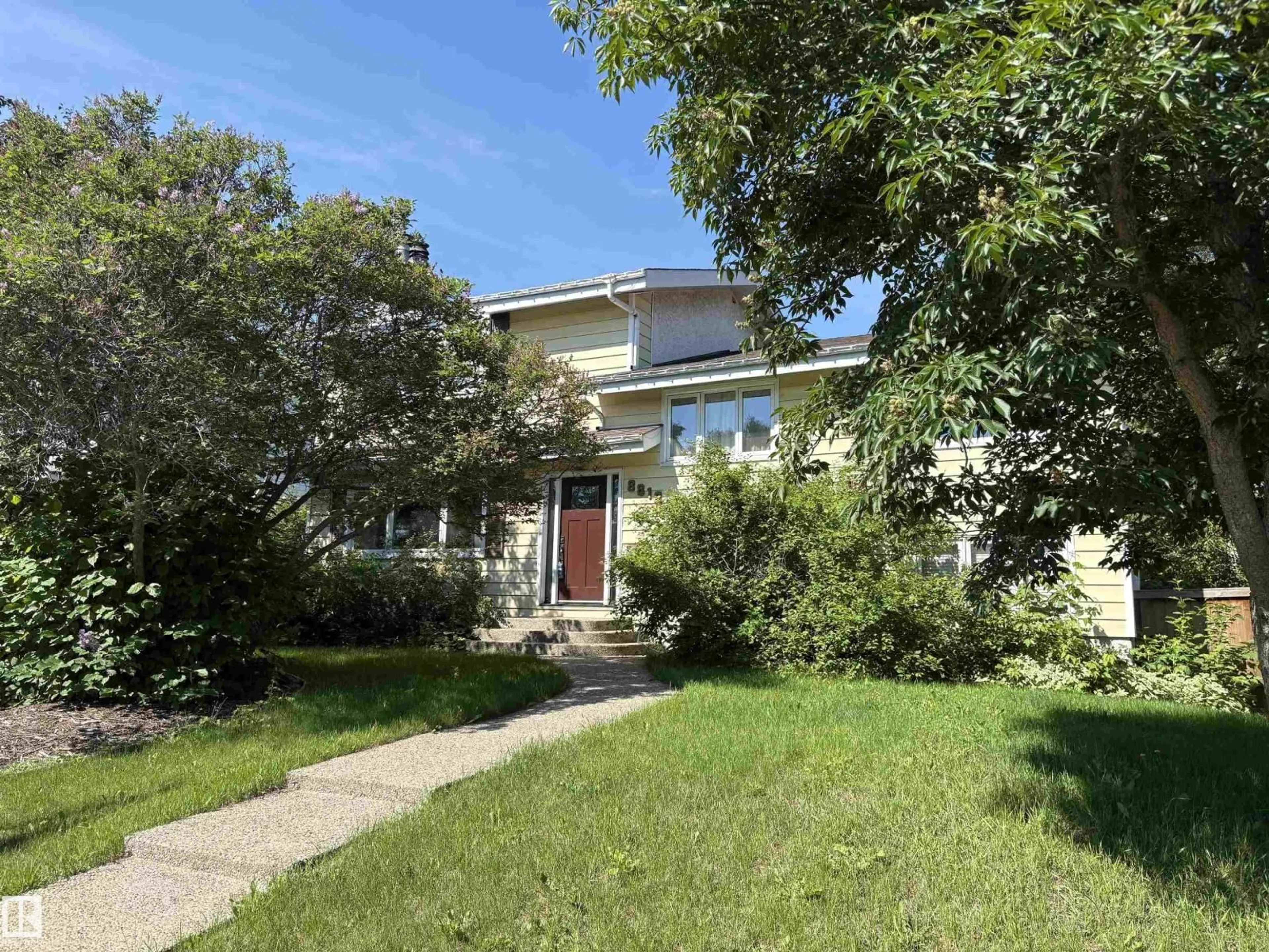A pic from outside/outdoor area/front of a property/back of a property/a pic from drone, street for NW - 8812 146 ST, Edmonton Alberta T5R0V6