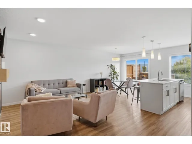 SW - 2205 82 ST, Edmonton 3