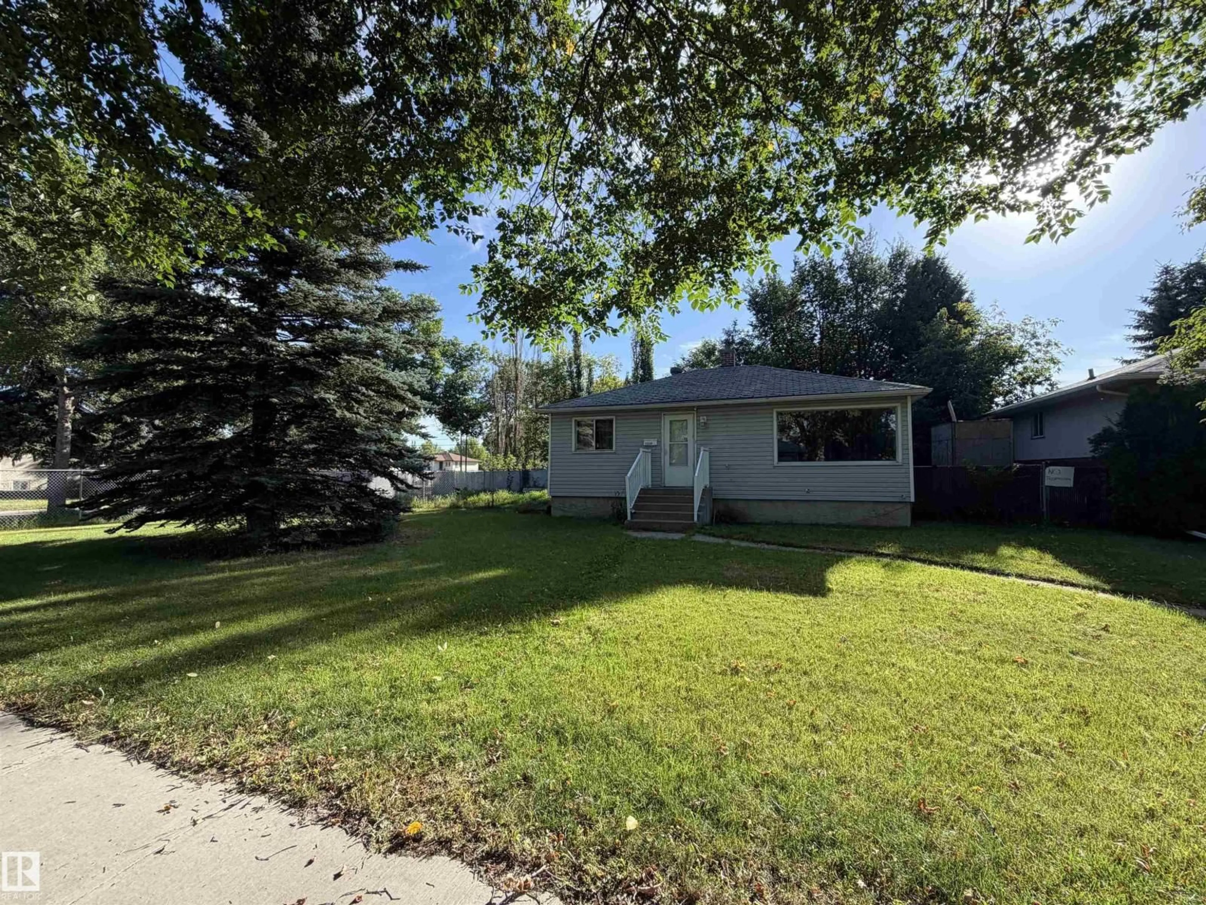 Unknown for NW - 12245 81 ST, Edmonton Alberta T5B2T2