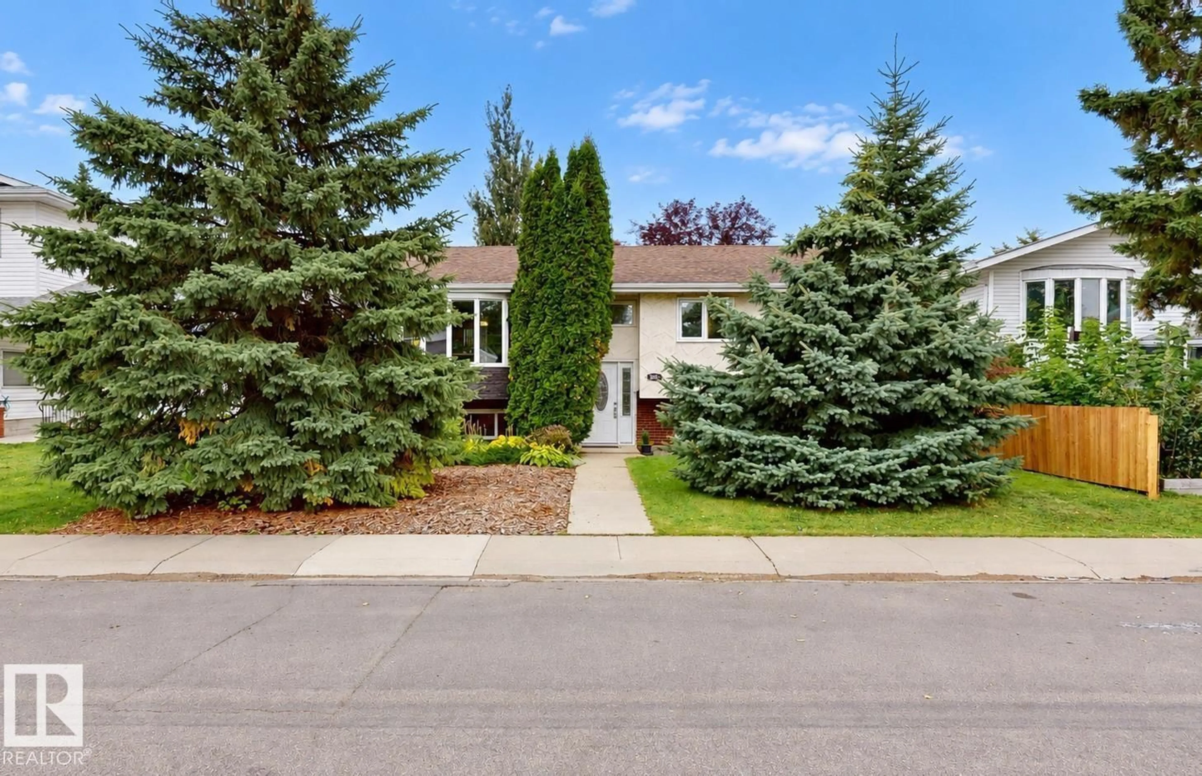 Unknown for 9813 152 ST, Edmonton Alberta T5P1X2