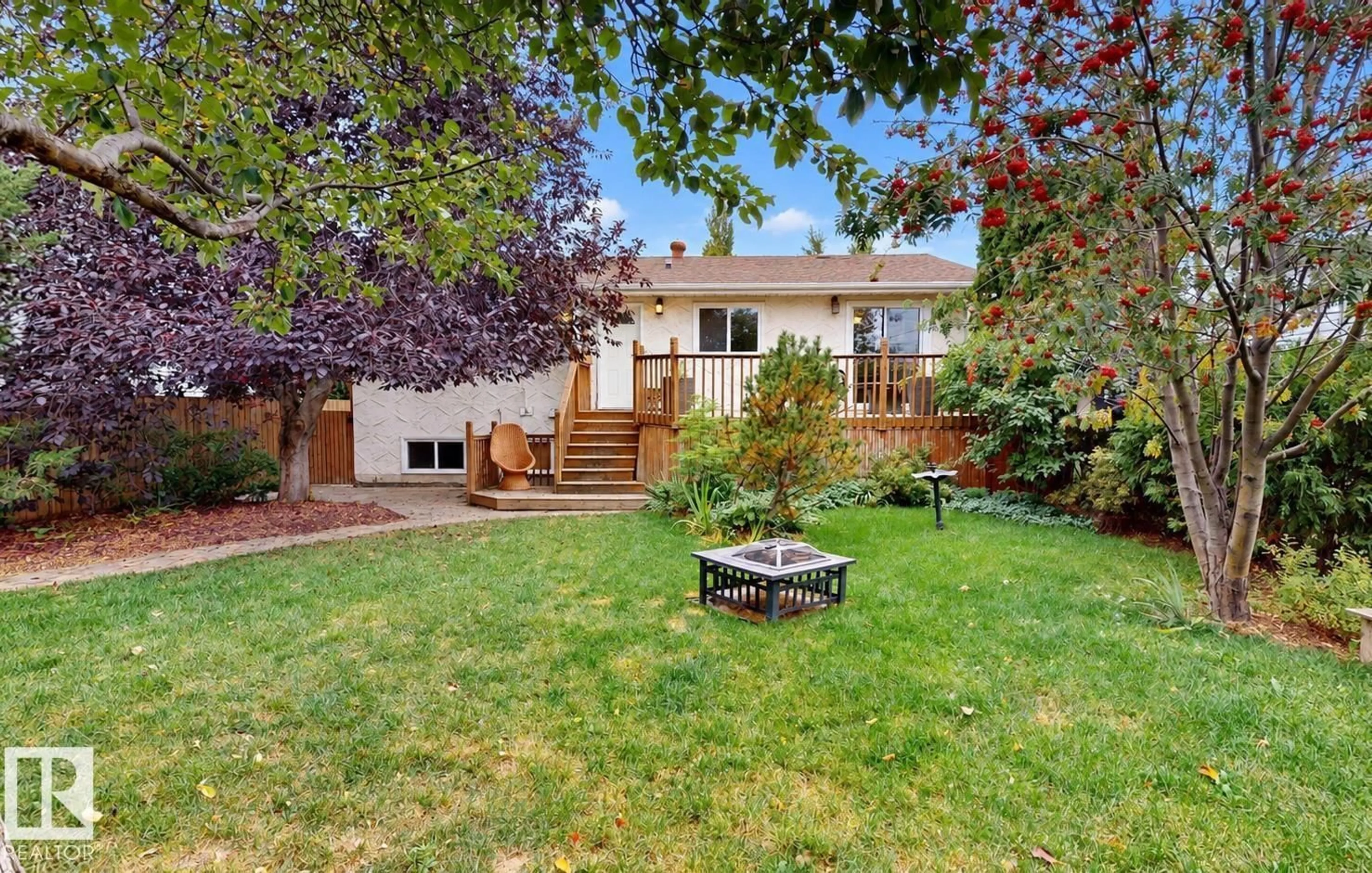 Patio, street for 9813 152 ST, Edmonton Alberta T5P1X2