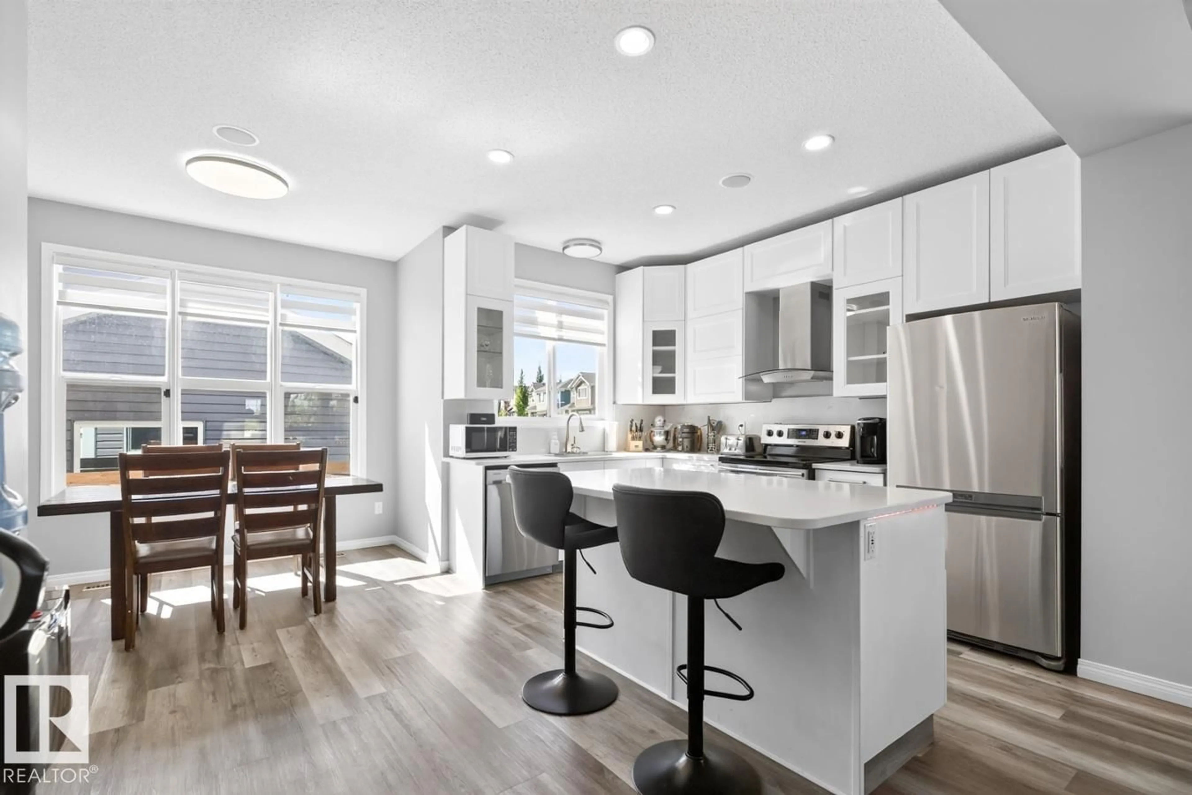 Open concept kitchen, unknown for 424 SIMMONDS WY, Leduc Alberta T9E0E6
