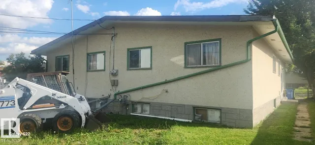 4618b 45 AV, Wetaskiwin 3