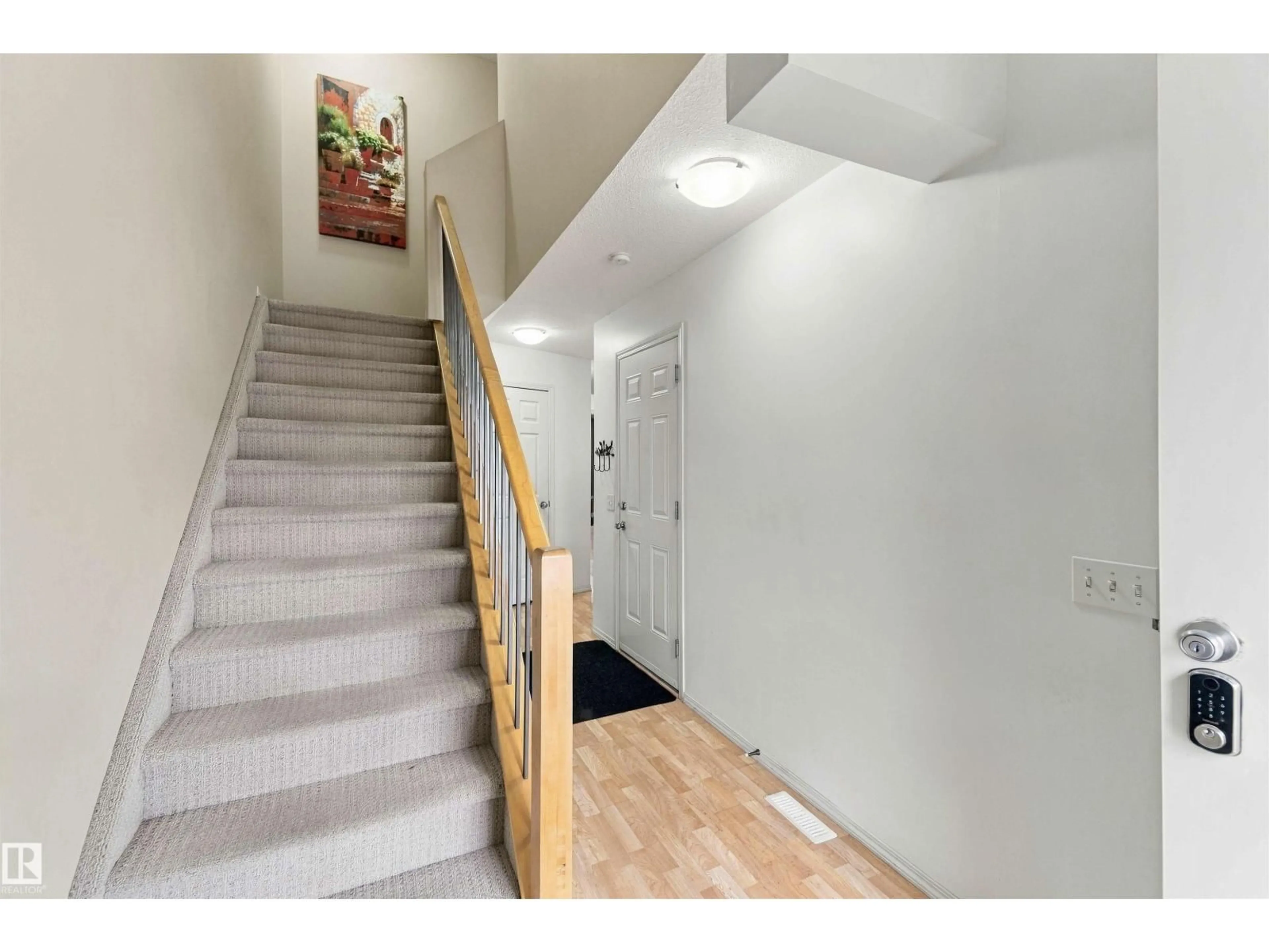 Indoor entryway for 150 - 119 EDWARDS DR, Edmonton Alberta T6X1M4
